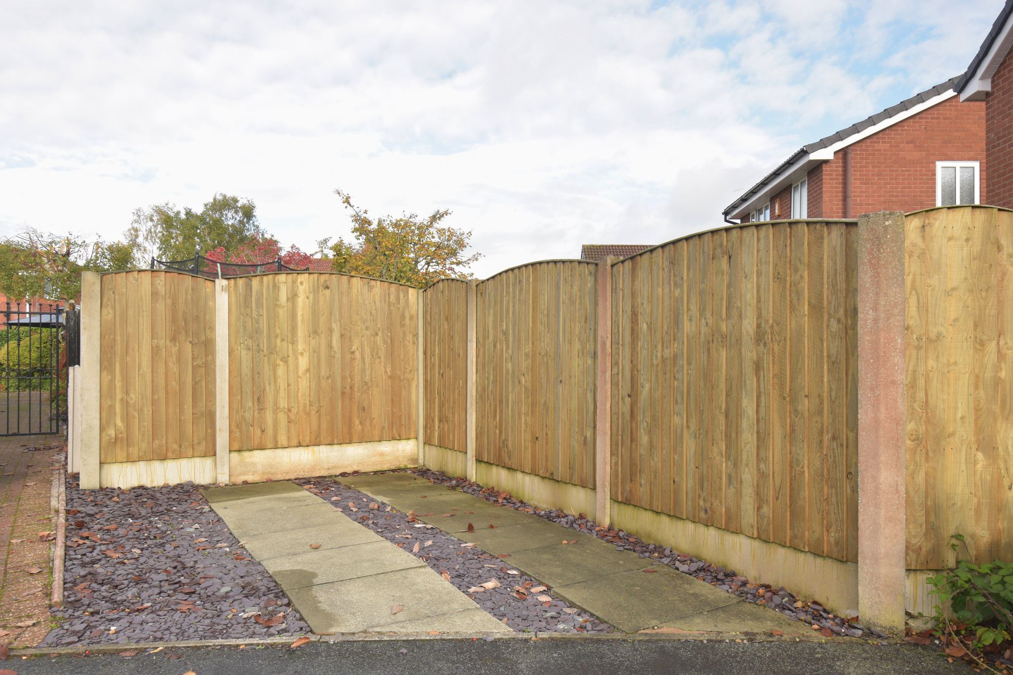 Lockerbie Close, Warrington, WA2