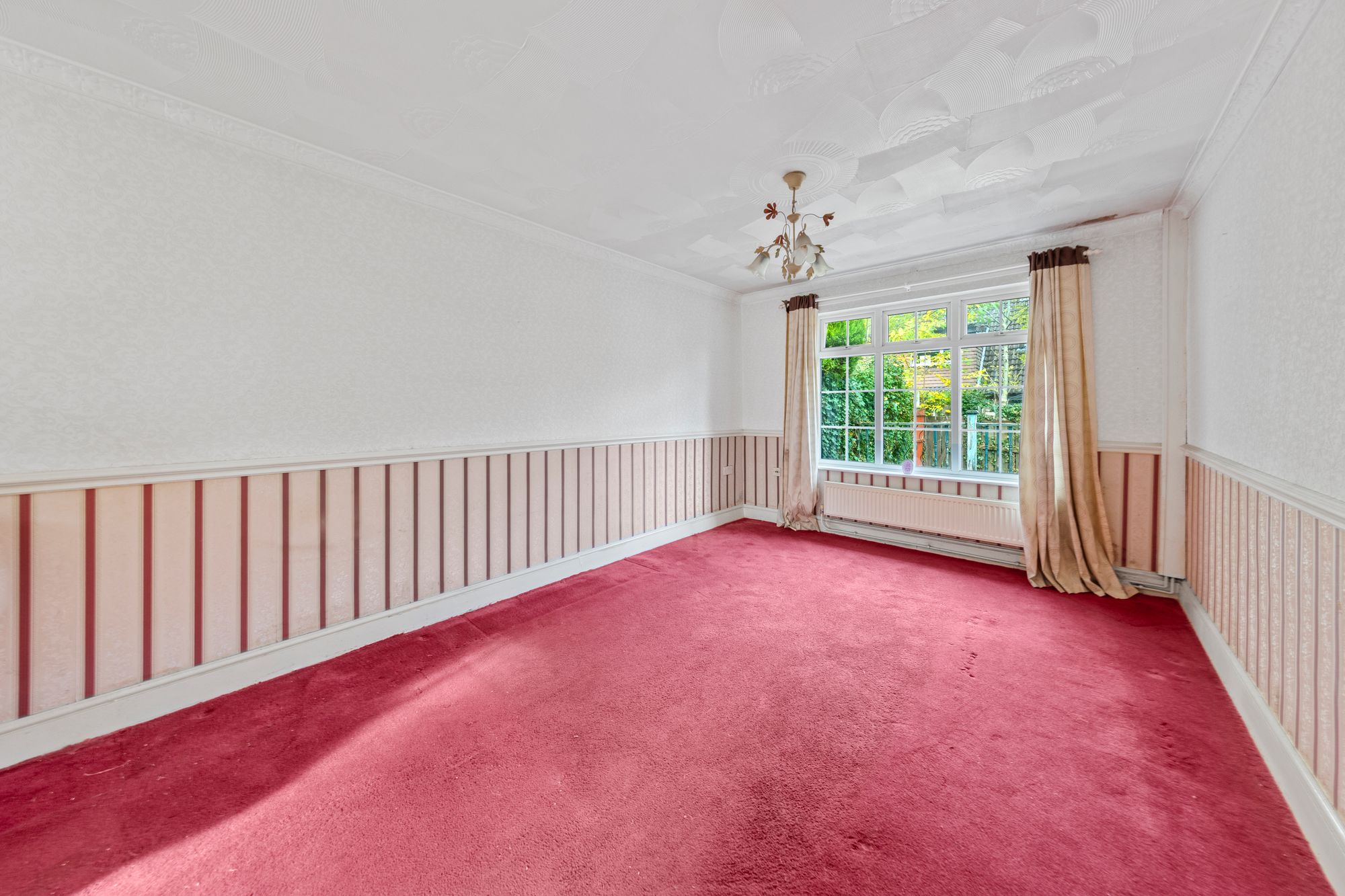 Waywell Close, Fearnhead, WA2