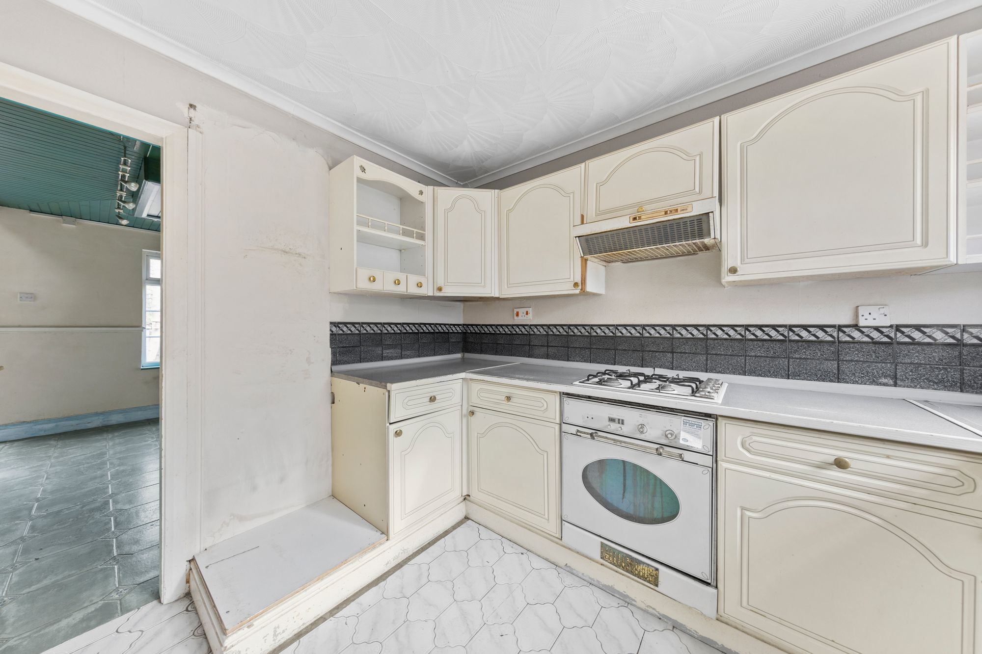 Waywell Close, Fearnhead, WA2