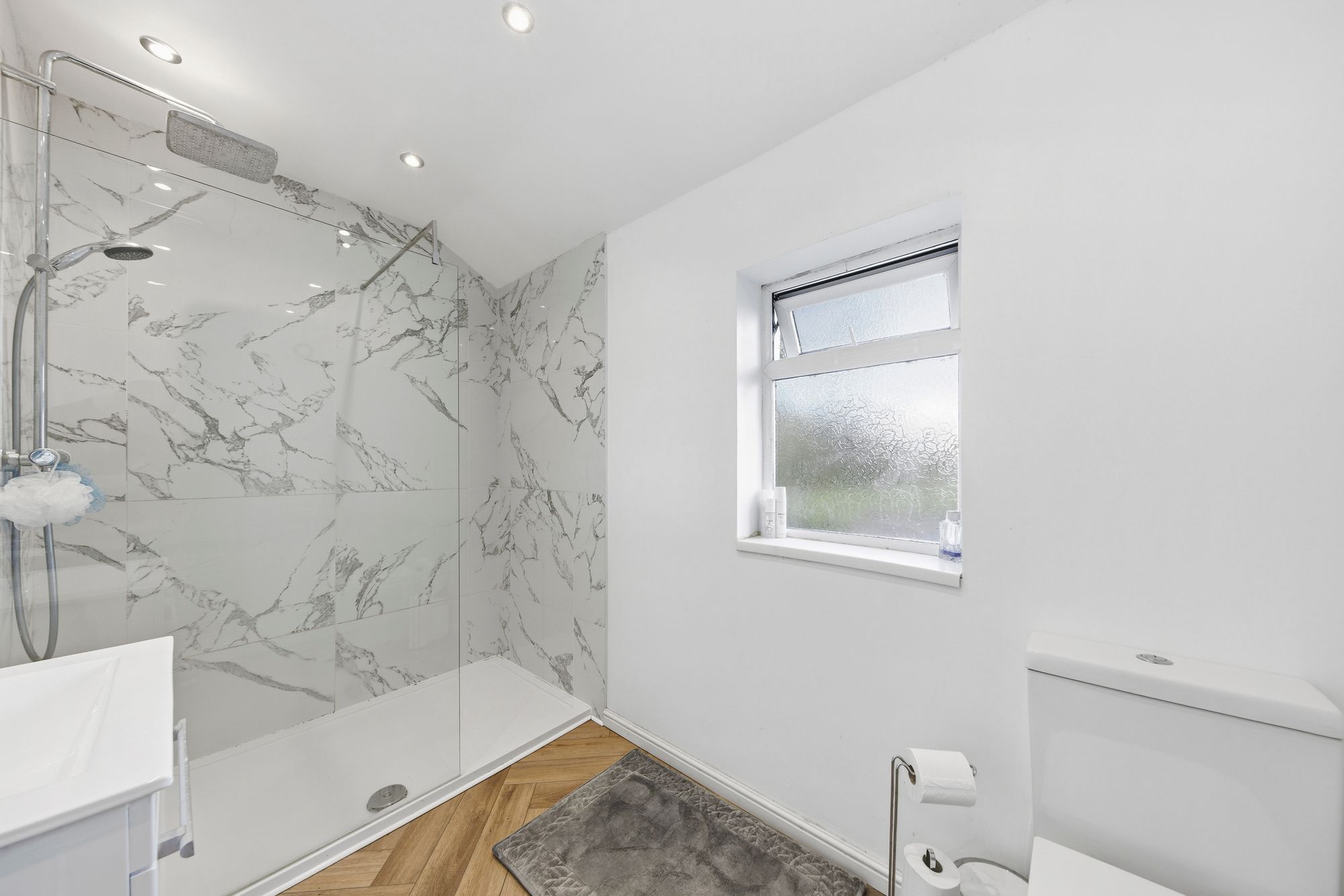 Hodgkinson Avenue, Warrington, WA5