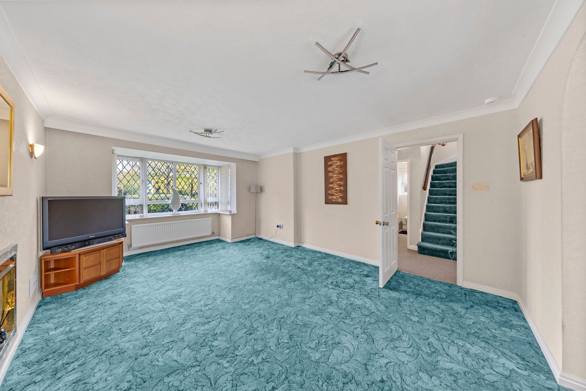 Westbrook Crescent, Old Hall, WA5