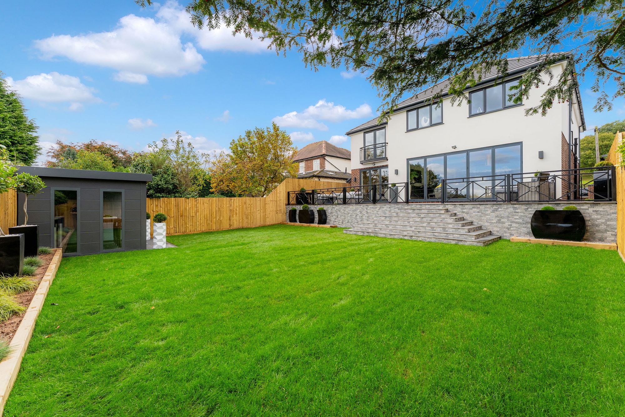 London Road, Appleton, WA4