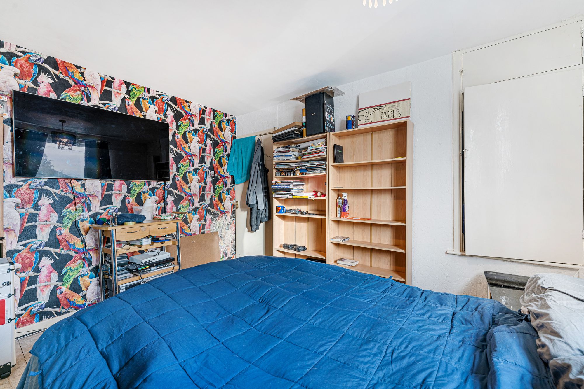 Royal Avenue, Widnes, WA8