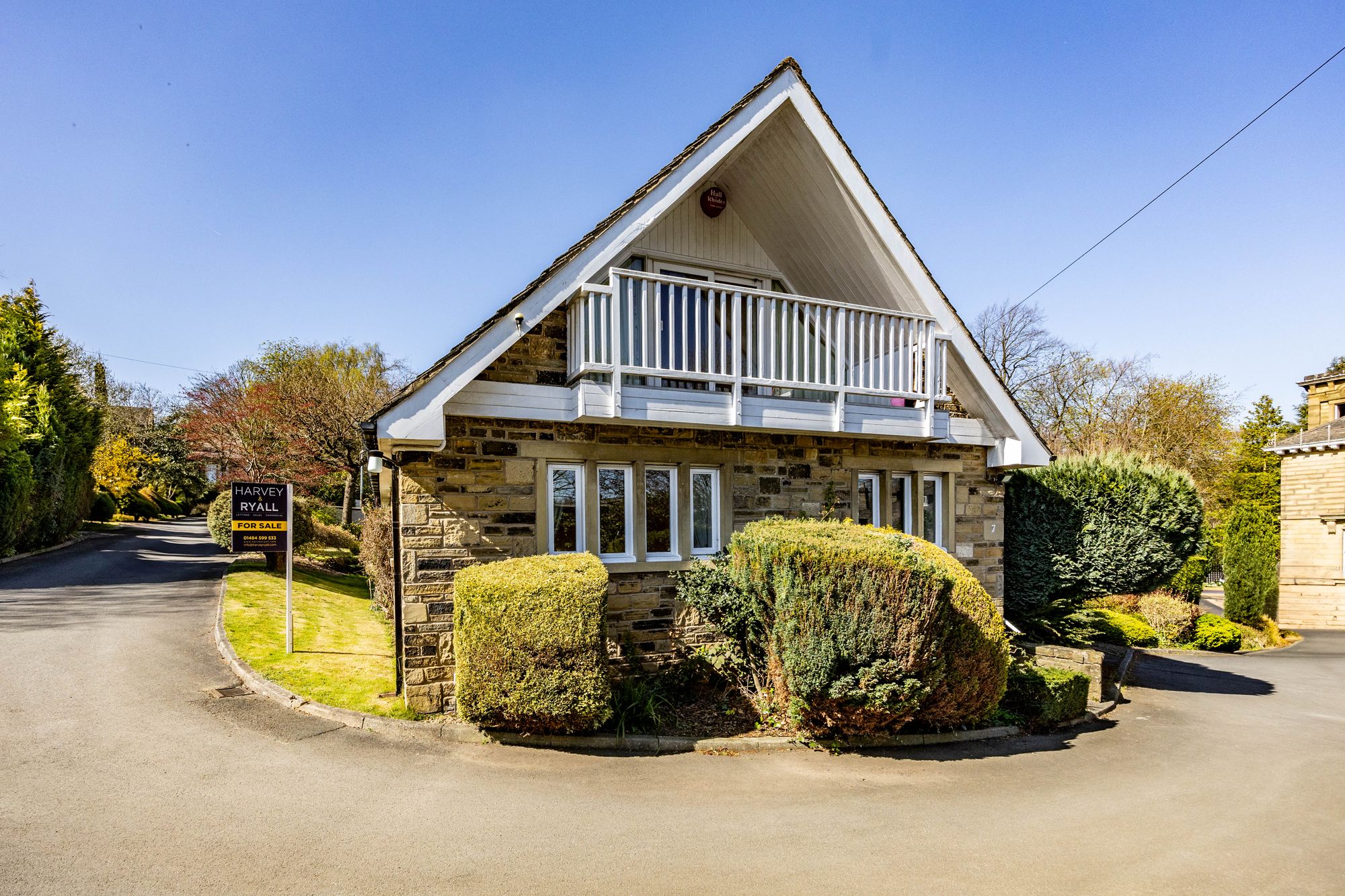 Photo of Thornhill Road, Huddersfield, HD3