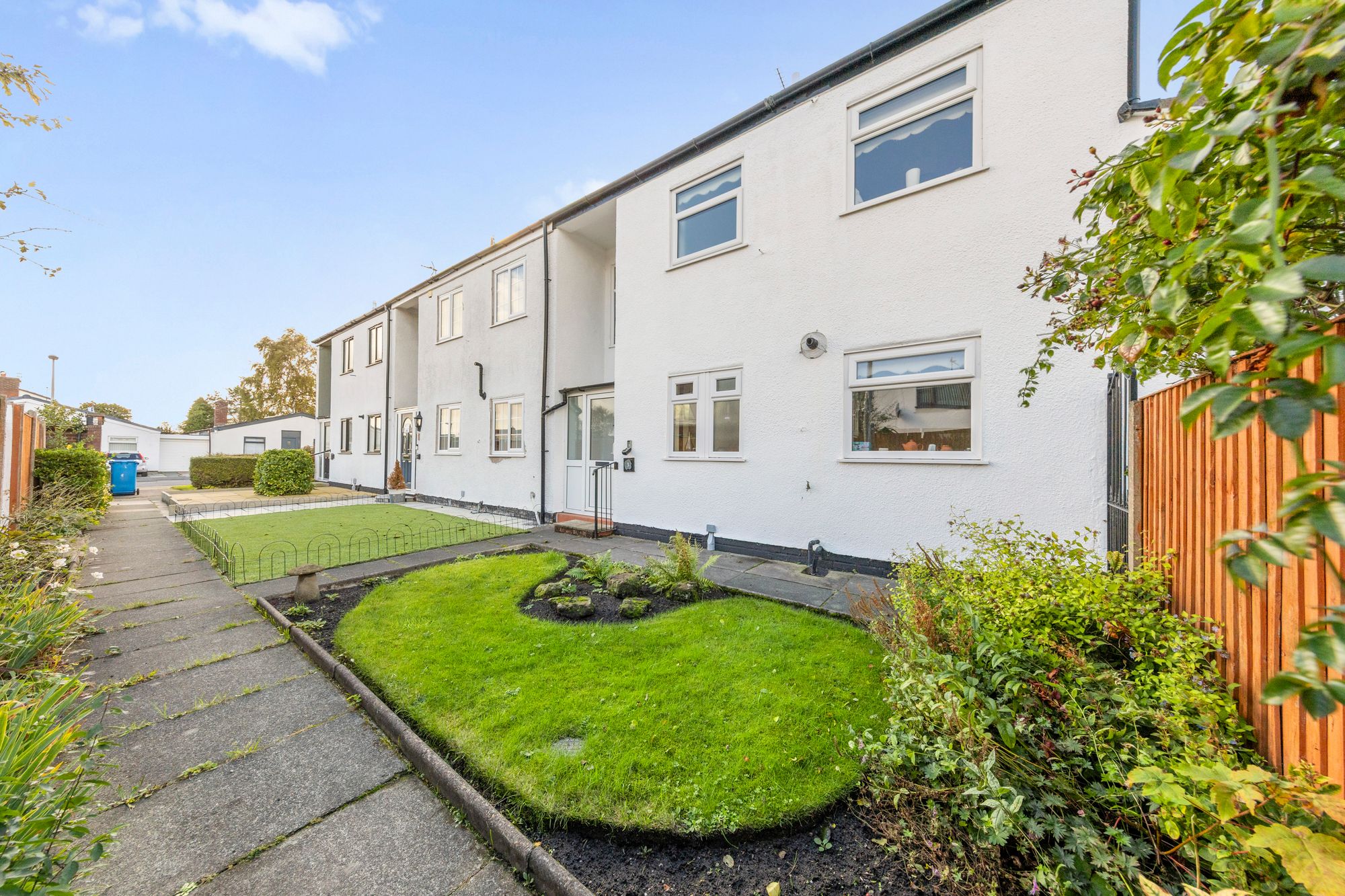 Turton Close, Hale Village, L24