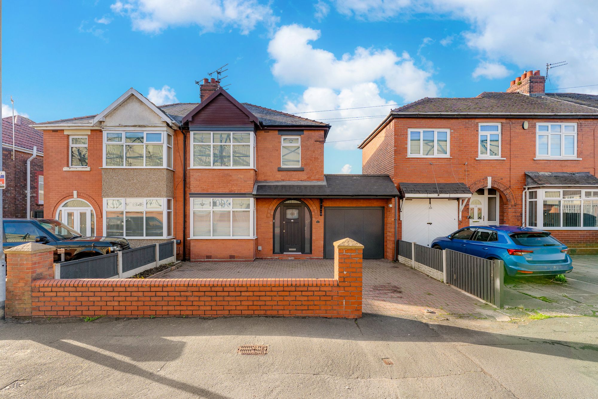 Lower House Lane, Widnes