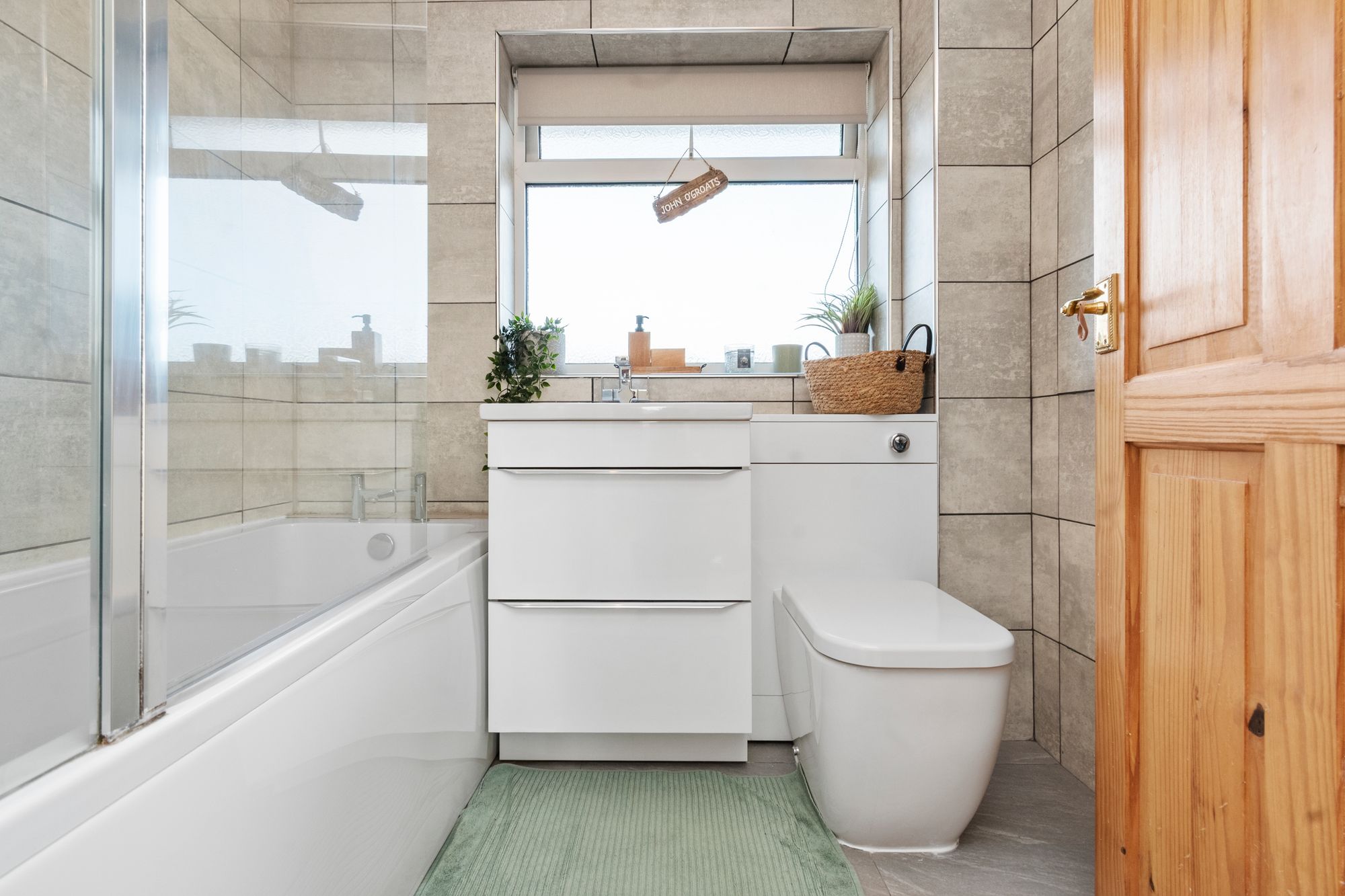 Burns Grove, Warrington