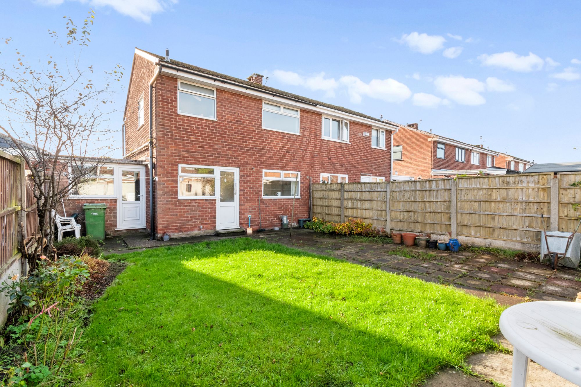 Burns Grove, Warrington