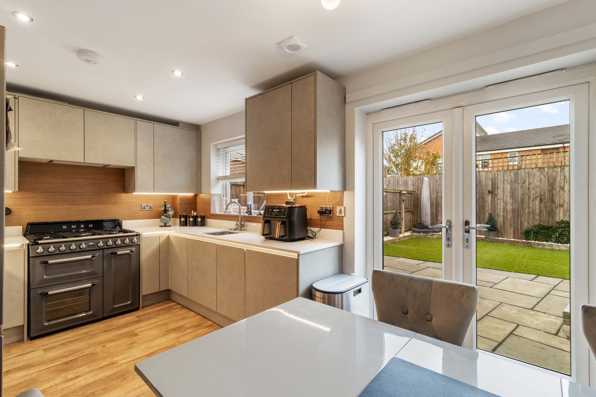 Powder Mill Road, Warrington, WA4