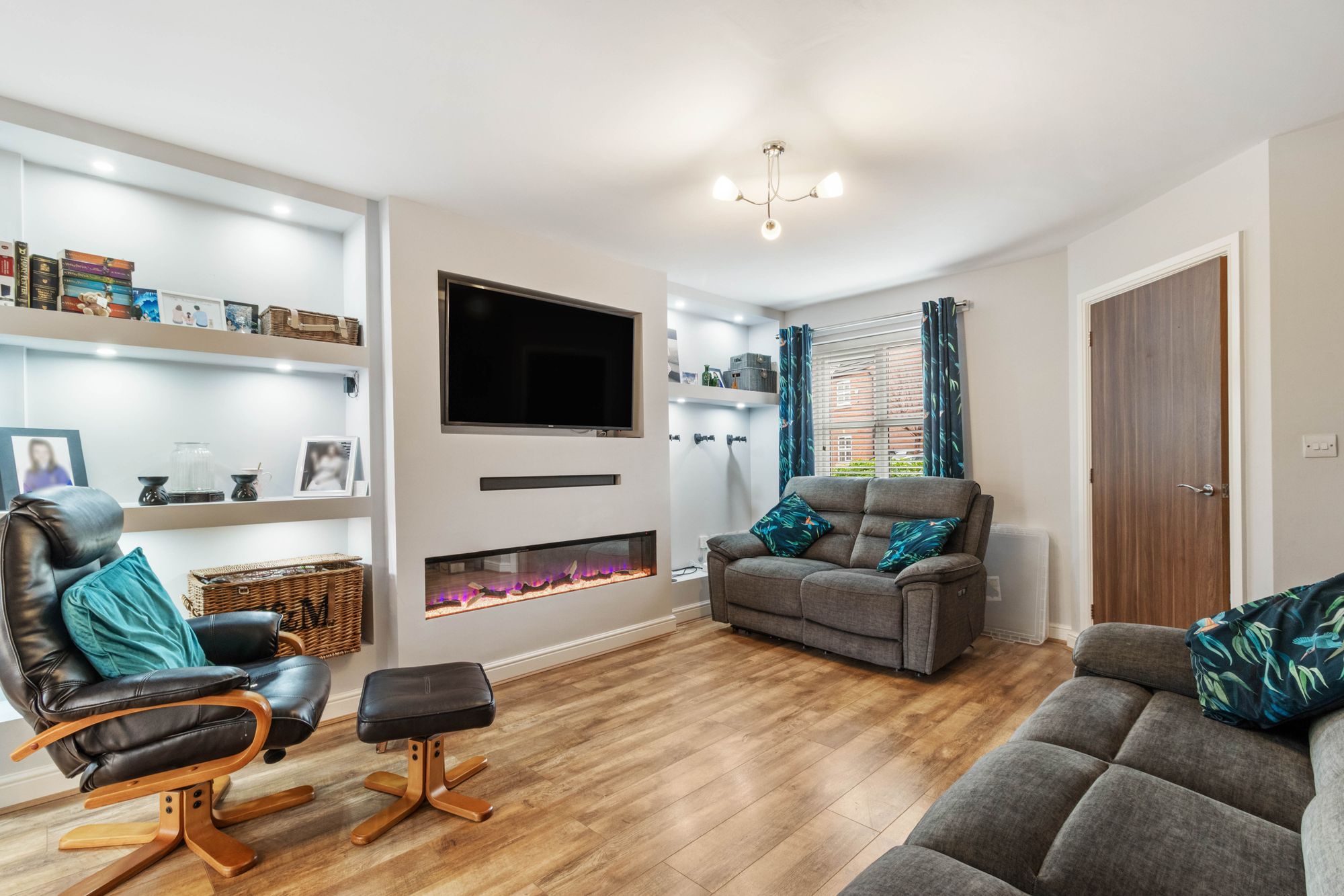 Powder Mill Road, Warrington, WA4