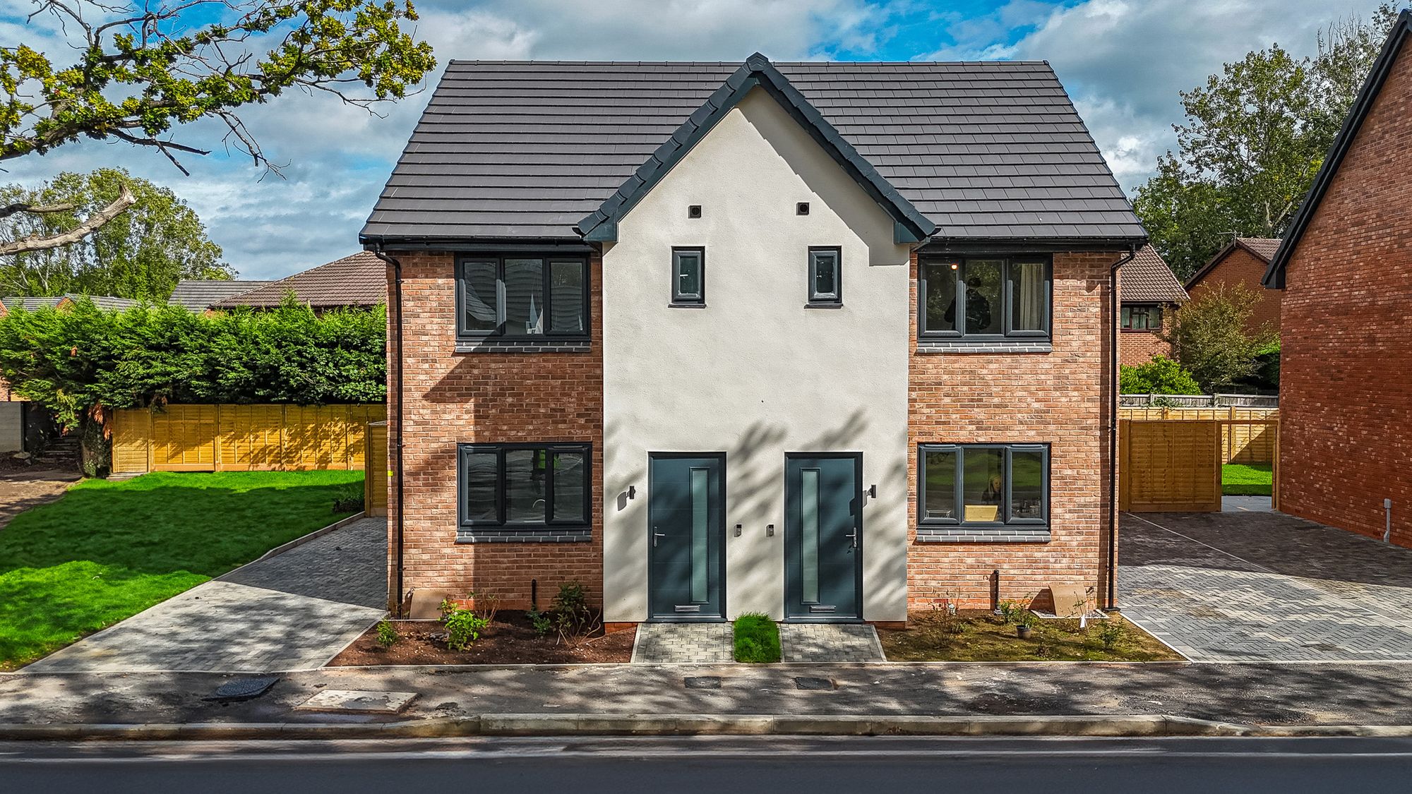 Siren Close, Birchwood, WA3