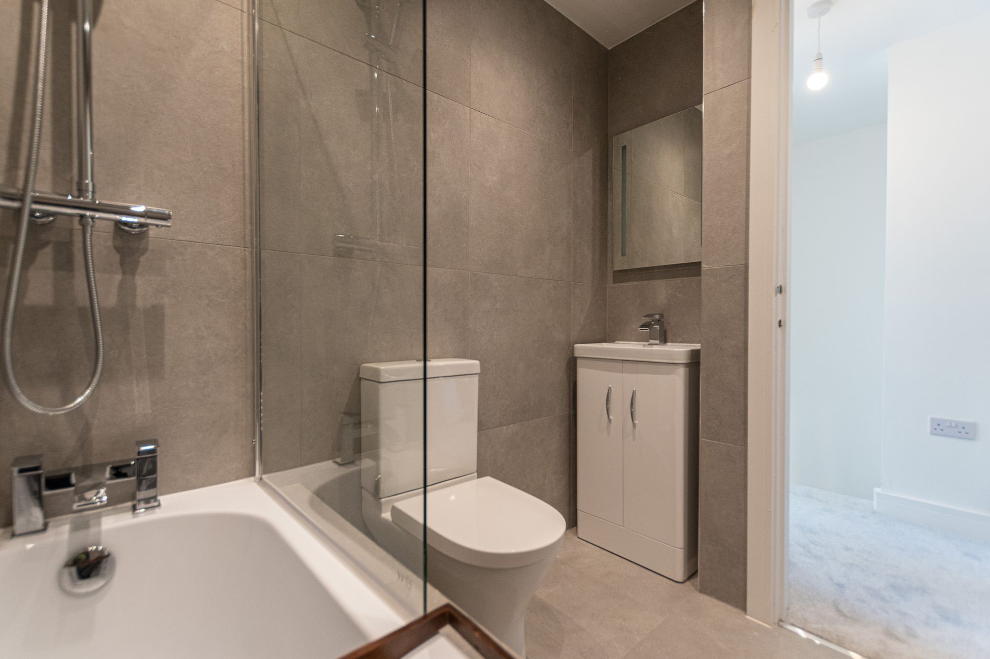 Siren Close, Birchwood, WA3