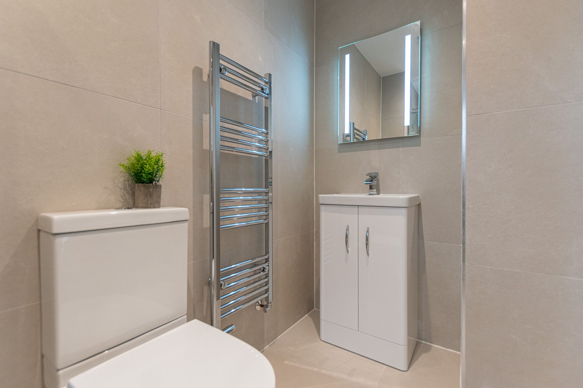 Siren Close, Birchwood, WA3