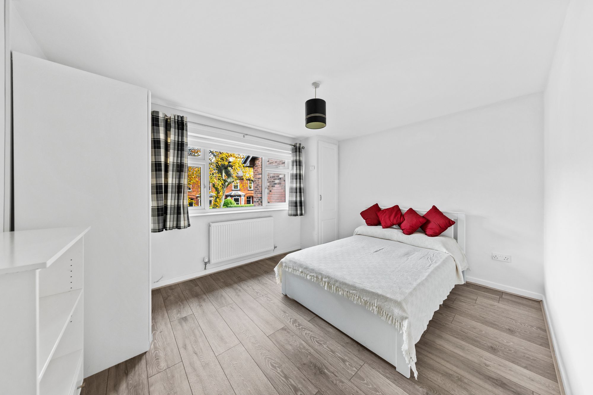 London Road, Stockton Heath, WA4