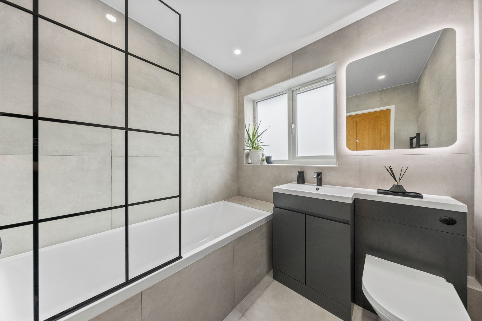 Beechmore, Moore, WA4