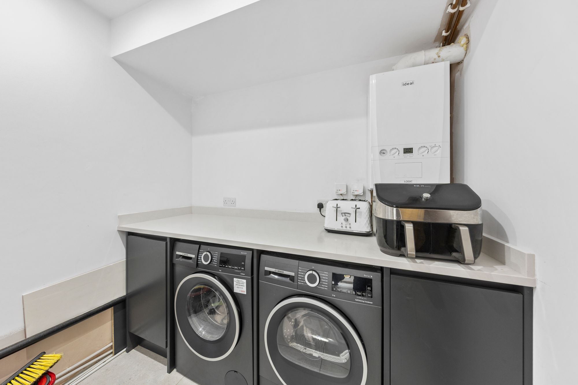 Beechmore, Moore, WA4