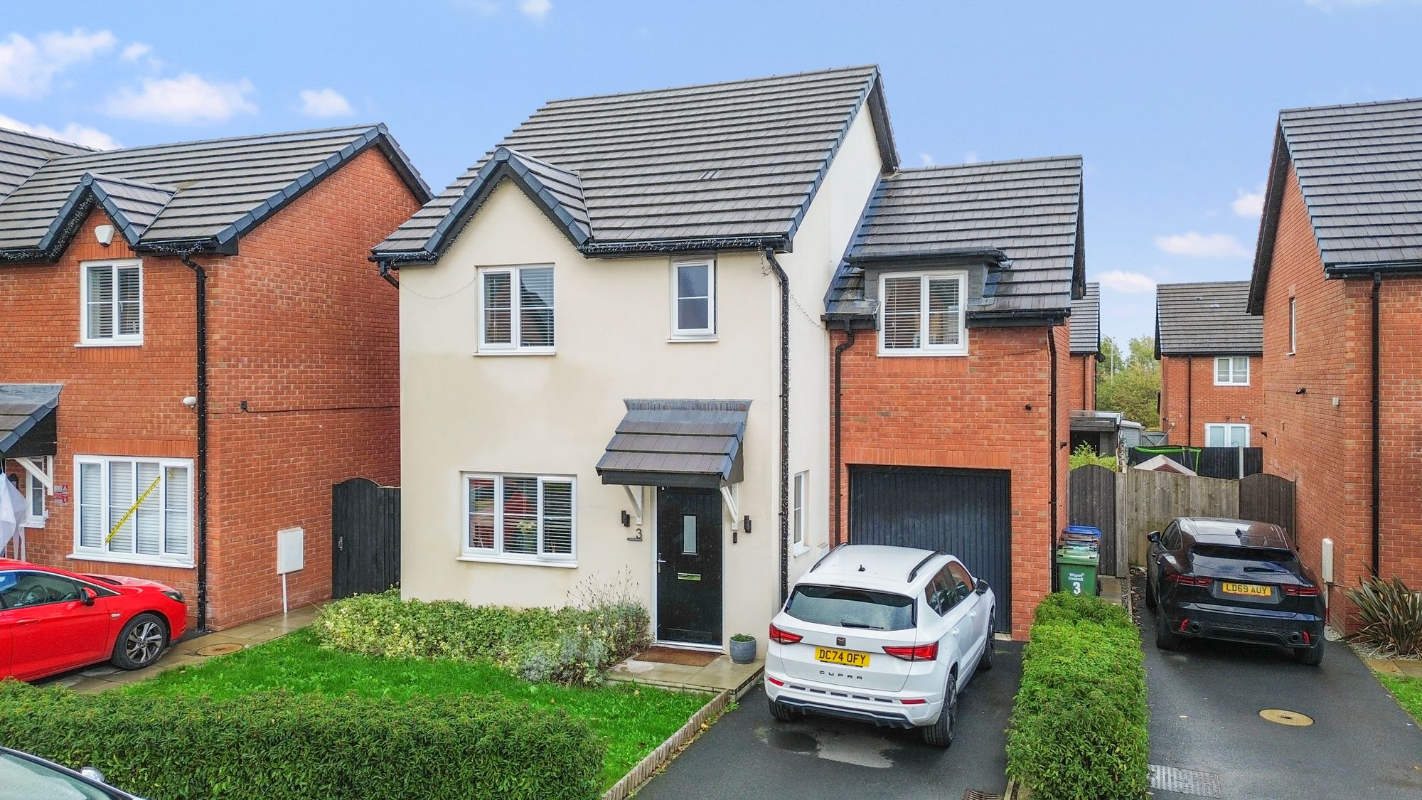 Hulme Gardens, Leigh, WN7