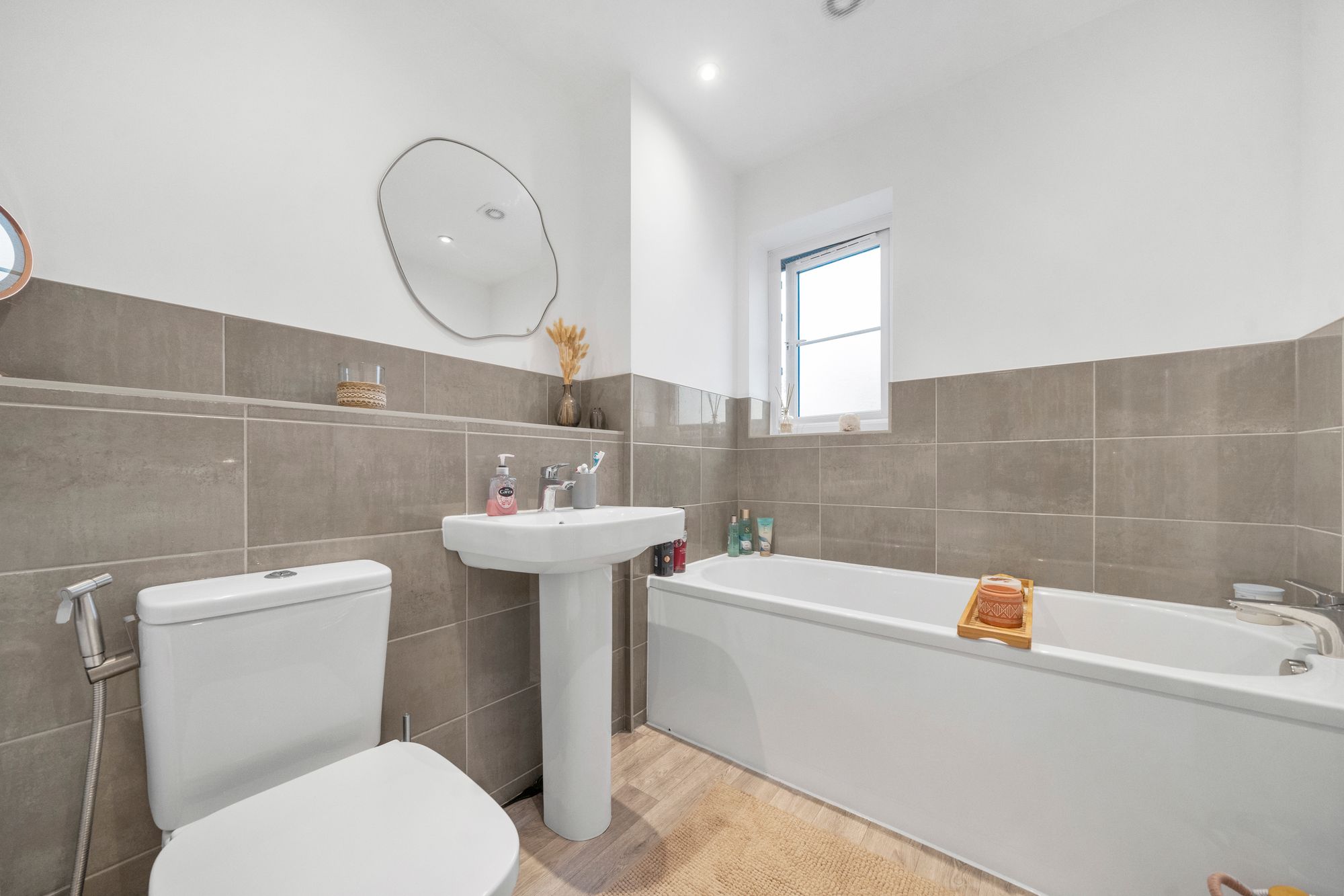 Hulme Gardens, Leigh, WN7