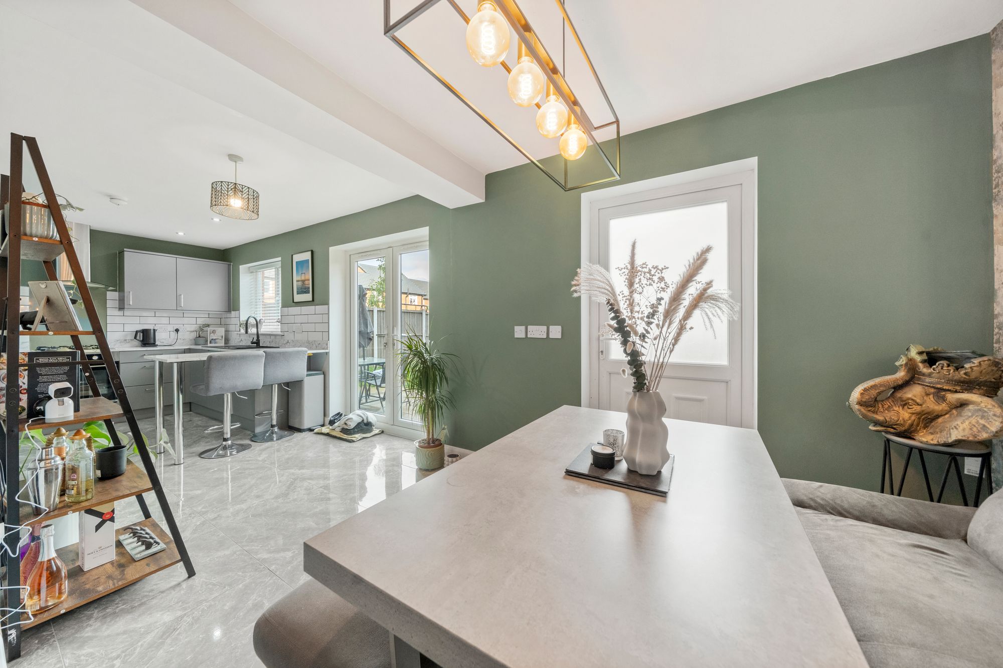 Hulme Gardens, Leigh, WN7