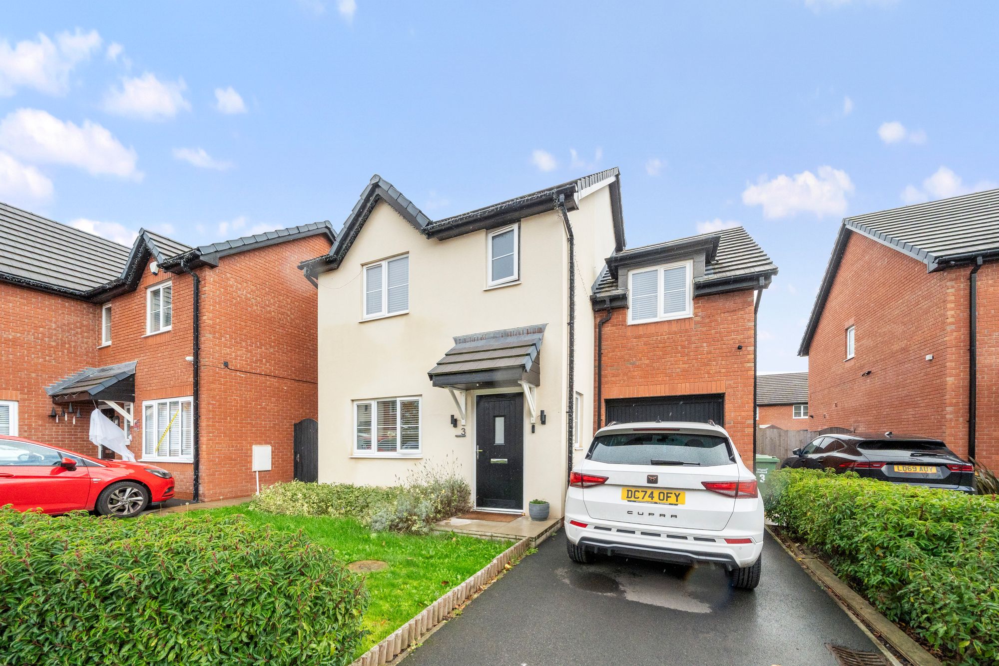 Hulme Gardens, Leigh, WN7