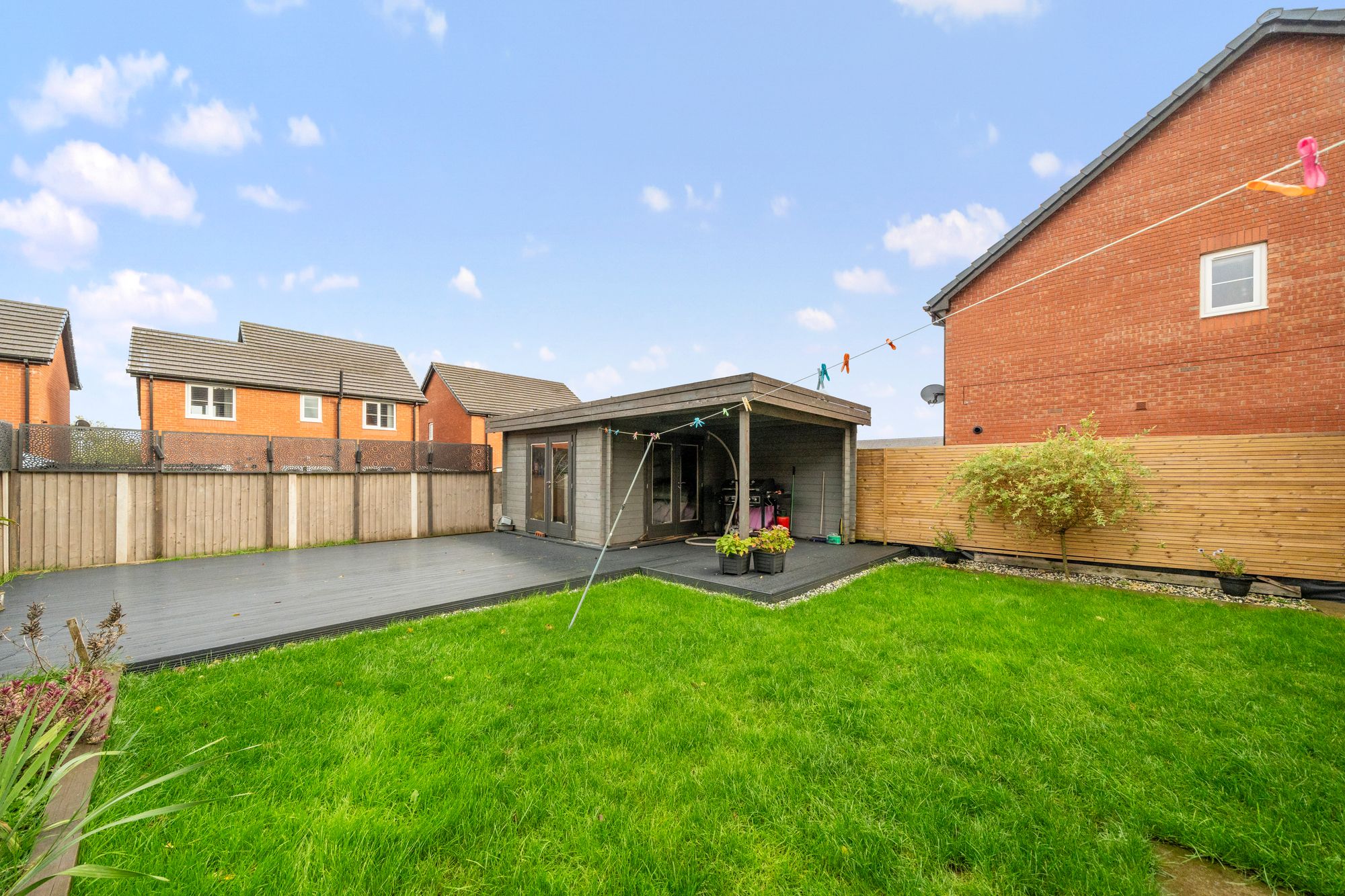 Hulme Gardens, Leigh, WN7