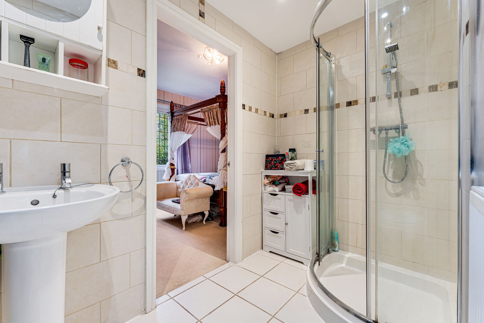 Castle Road, Halton, WA7