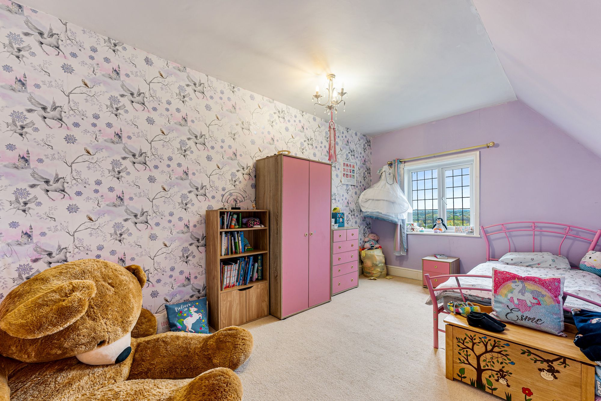 Castle Road, Halton, WA7