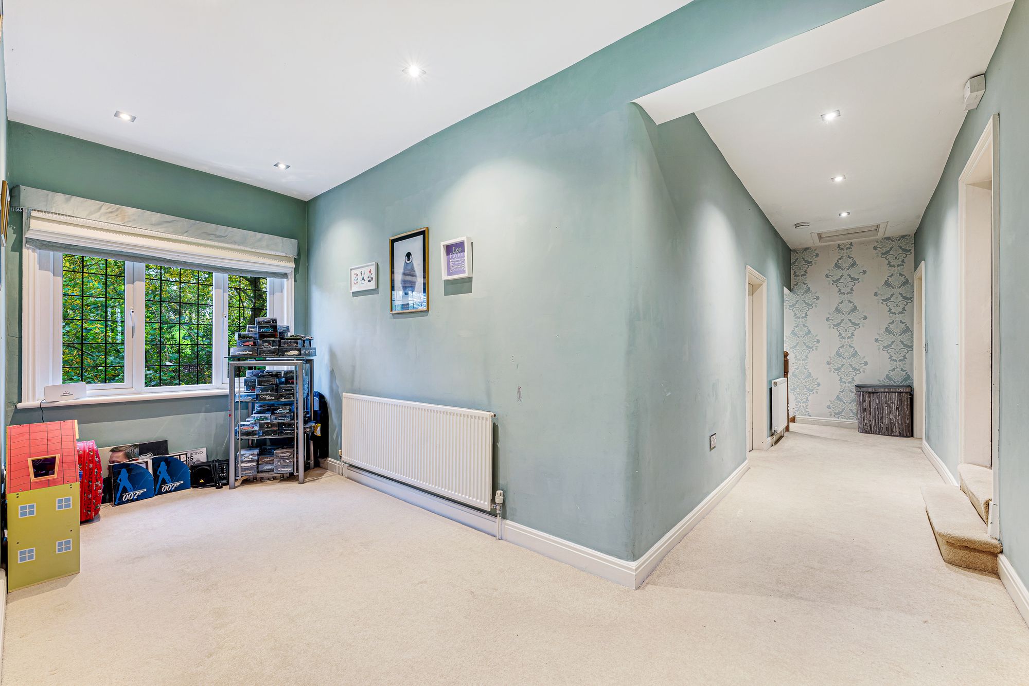 Castle Road, Halton, WA7