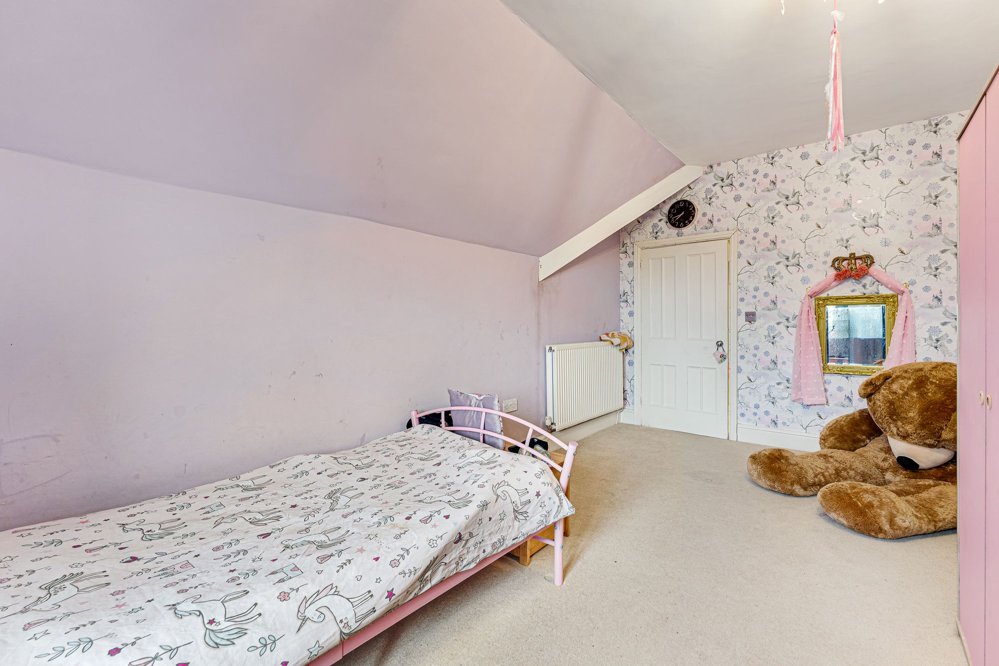 Castle Road, Halton, WA7