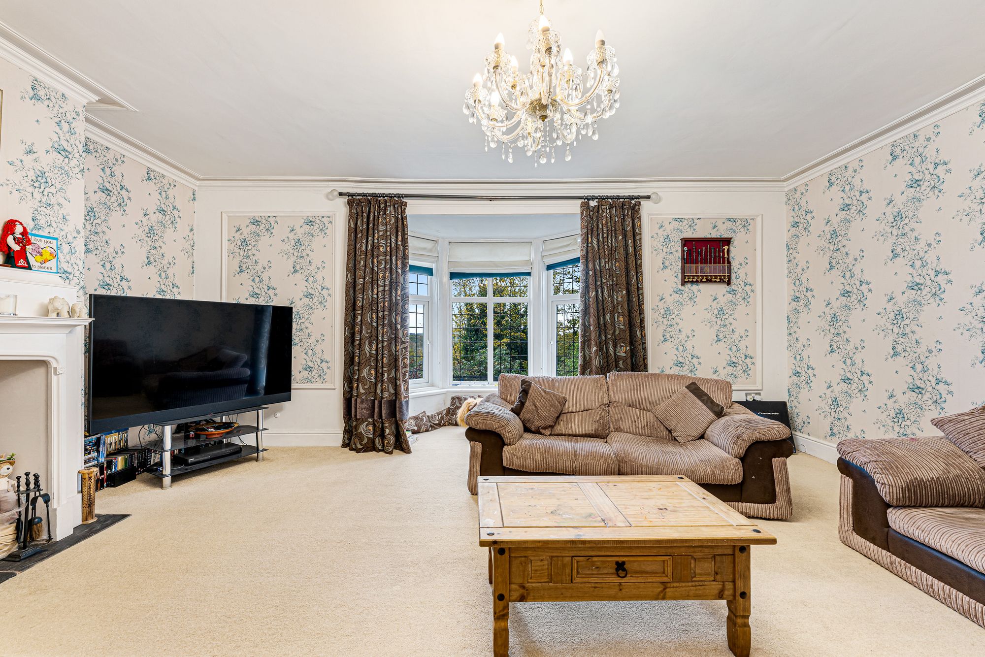 Castle Road, Halton, WA7