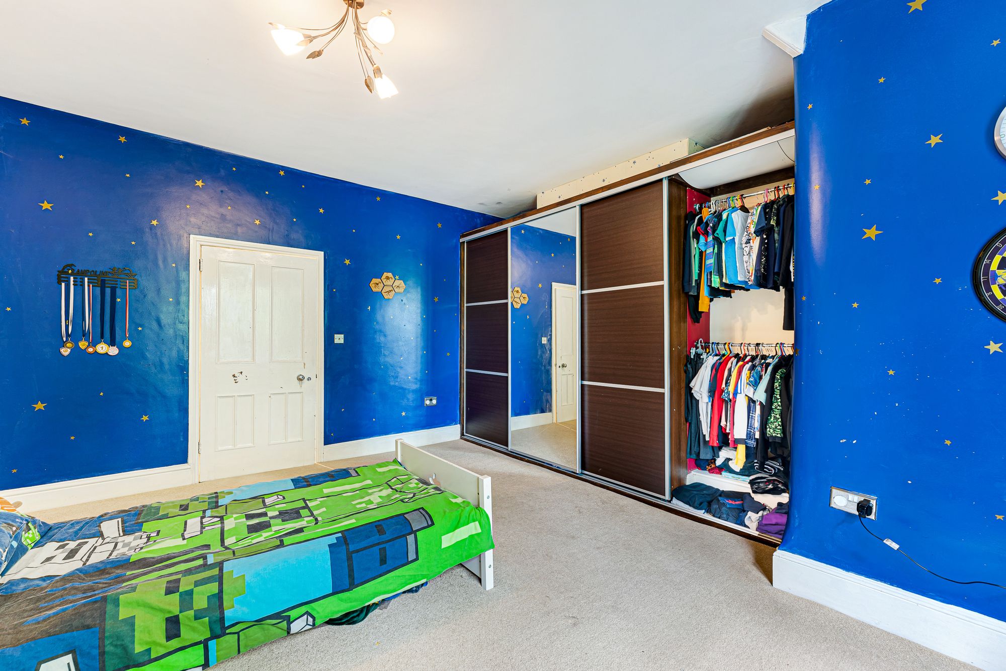 Castle Road, Halton, WA7