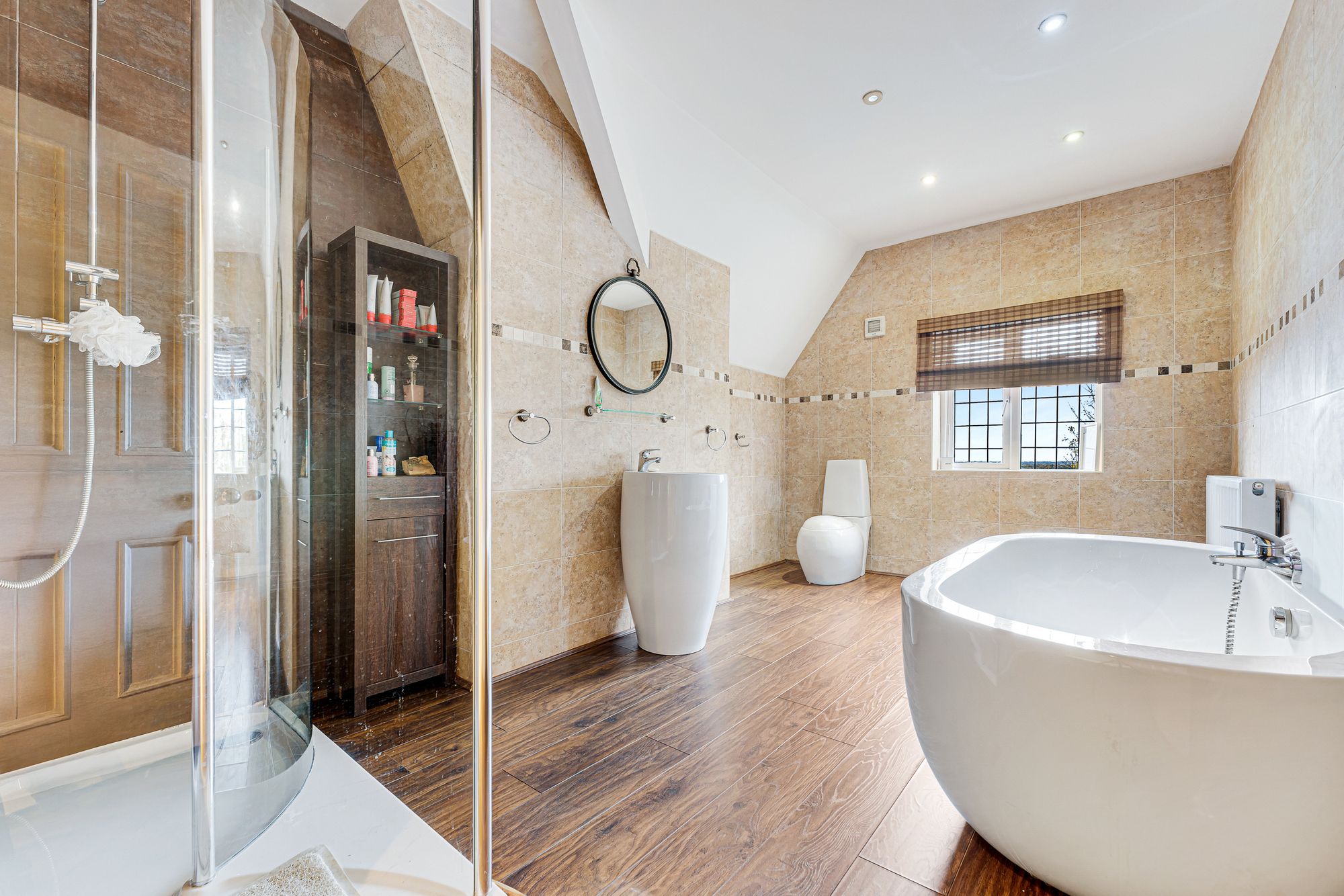 Castle Road, Halton, WA7