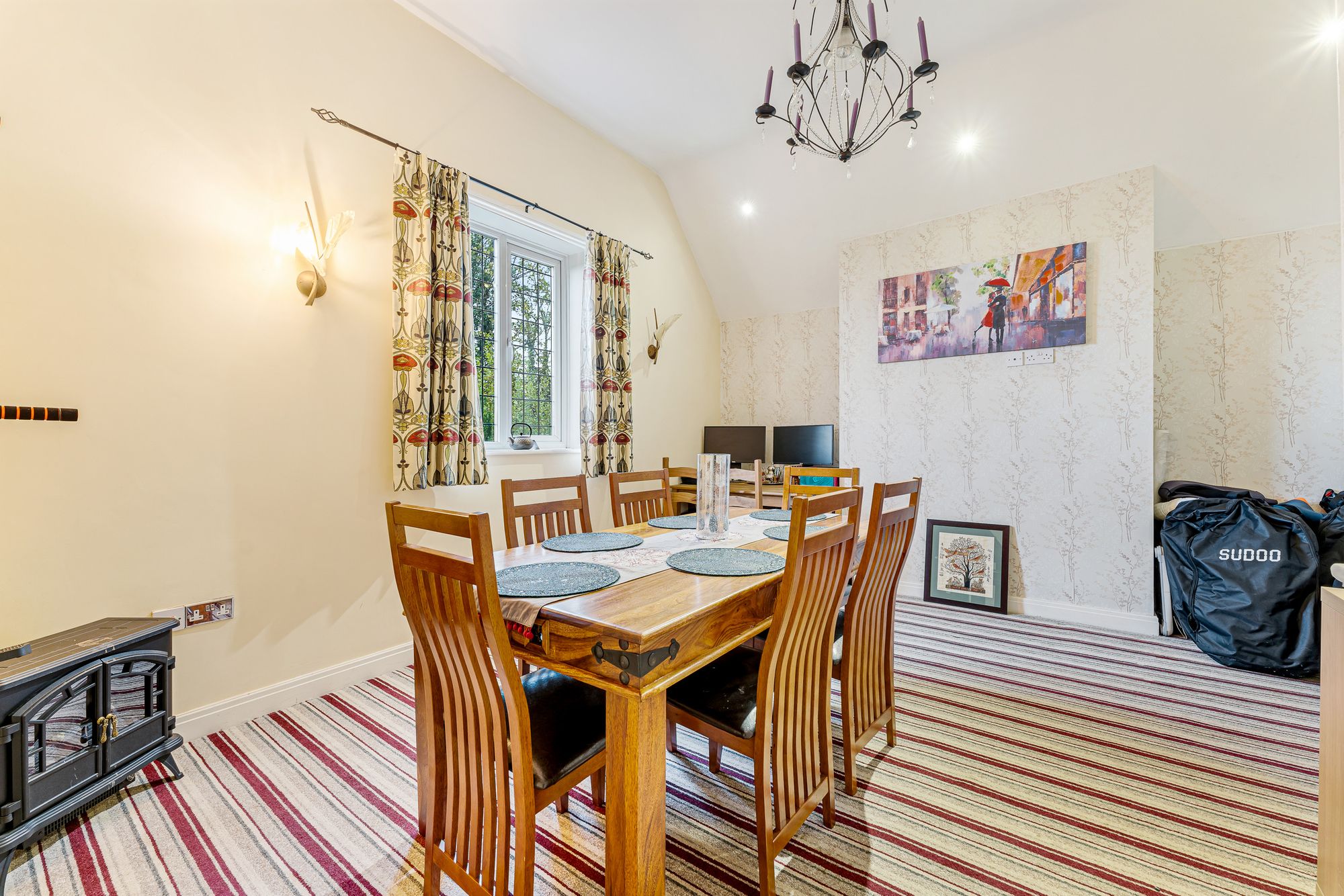 Castle Road, Halton, WA7