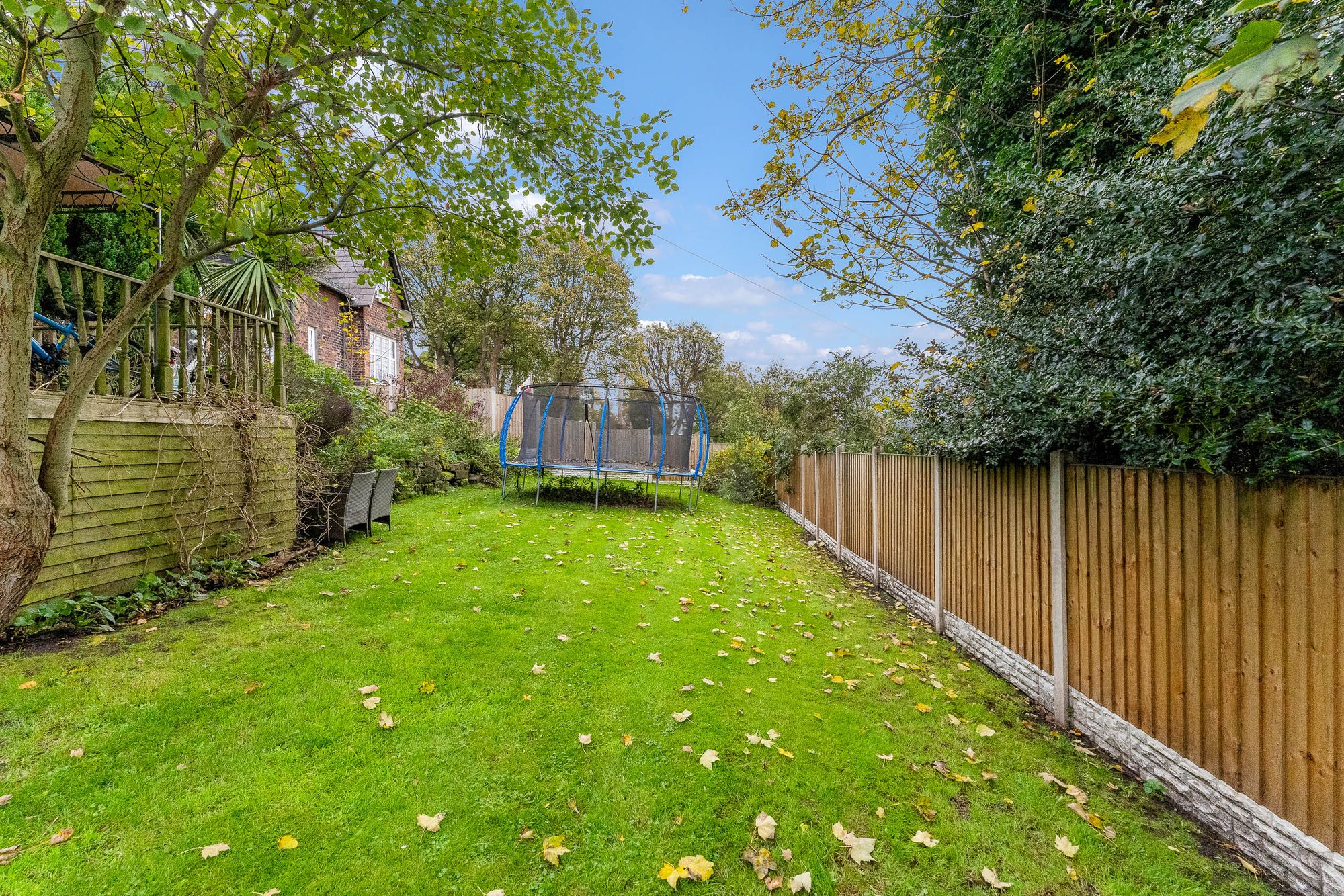 Castle Road, Halton, WA7