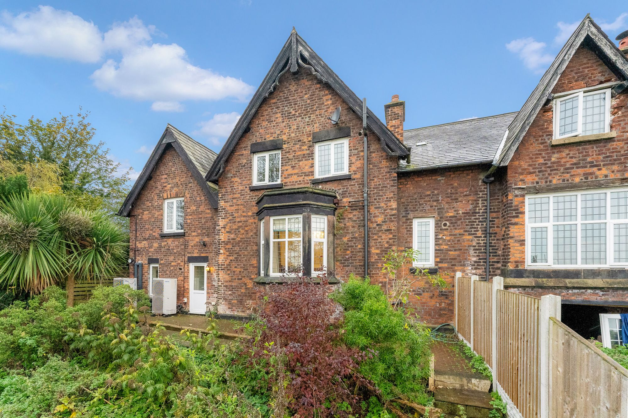 Castle Road, Halton, WA7