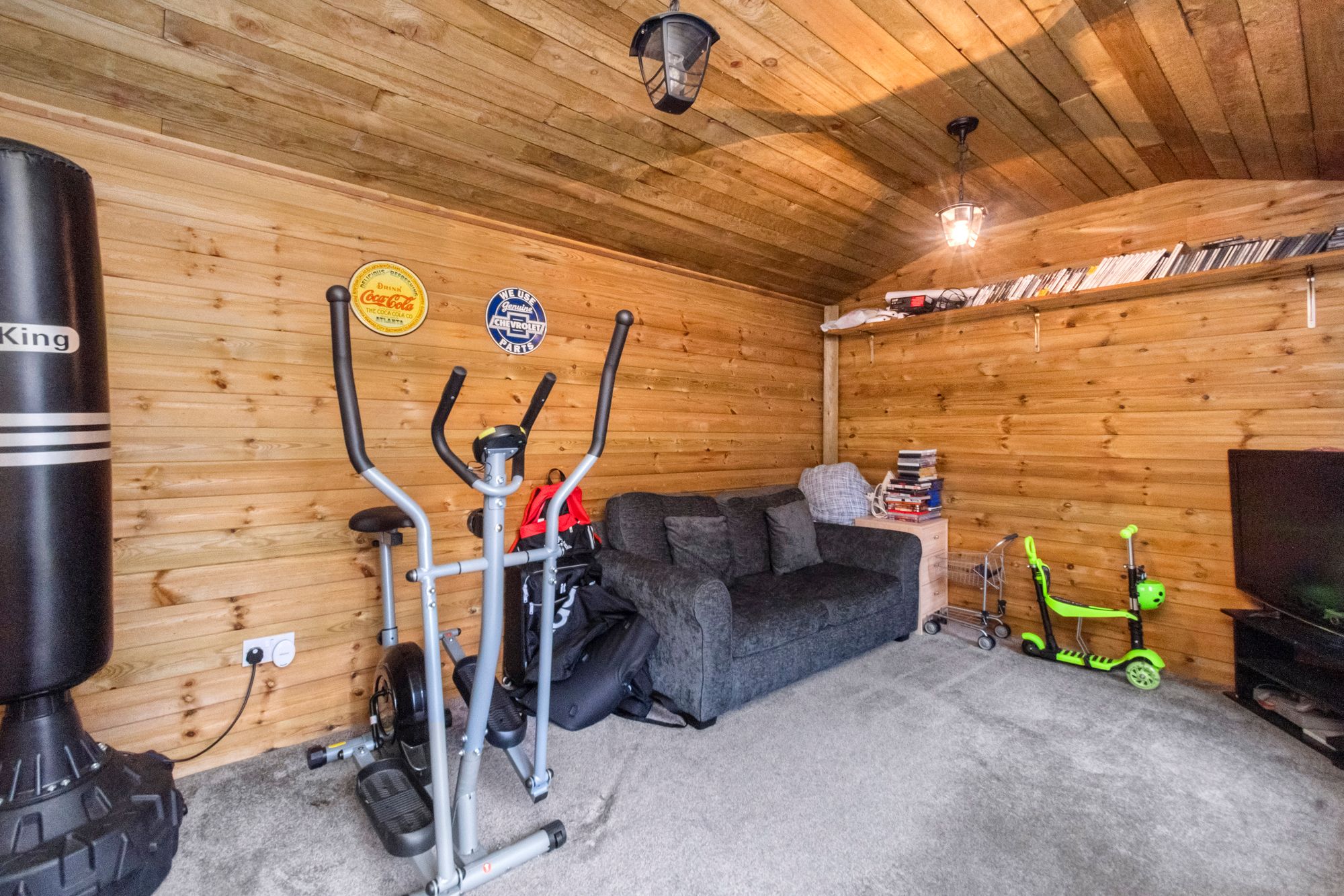 Clock Face Road, St. Helens