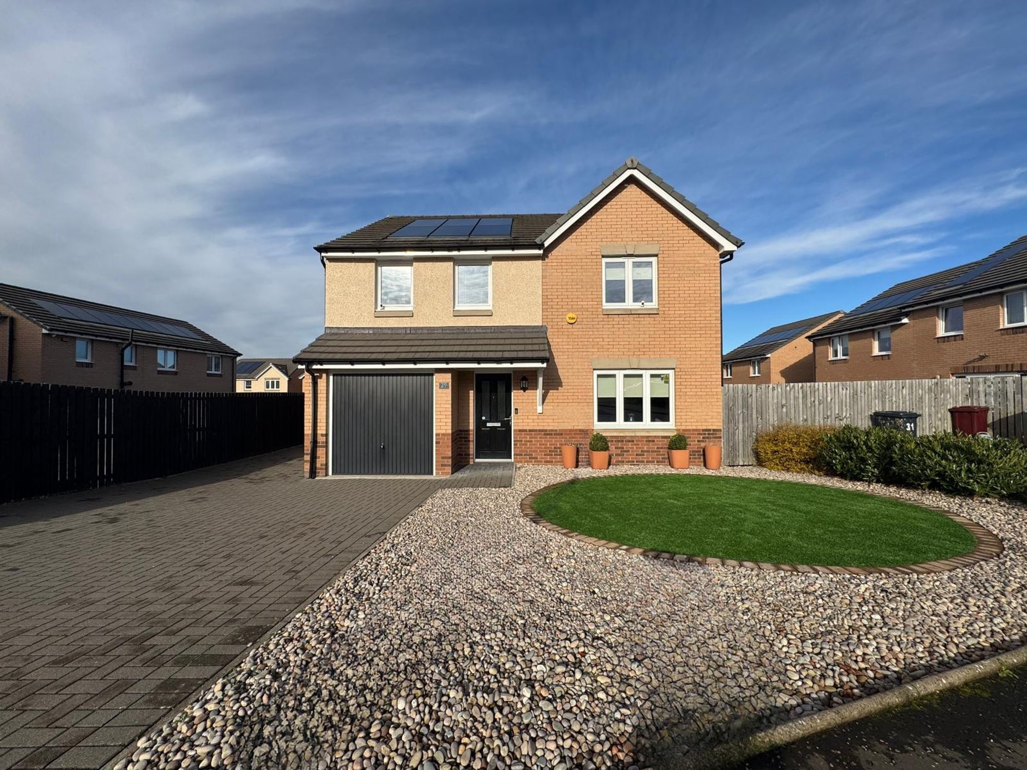 29 Thistledown Drive, Cambuslang