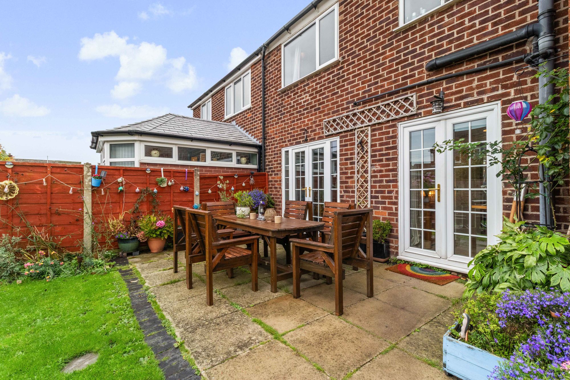 Welwyn Close, Thelwall, WA4