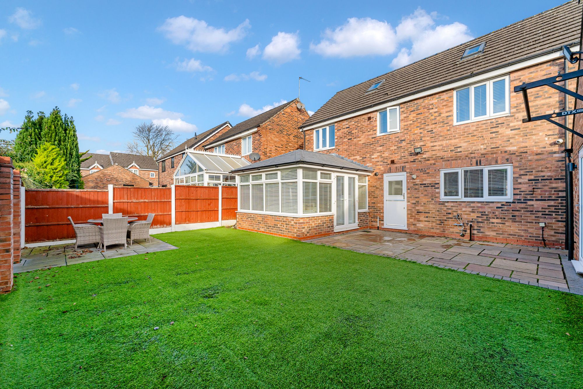 Rosewood Grove, Widnes, WA8