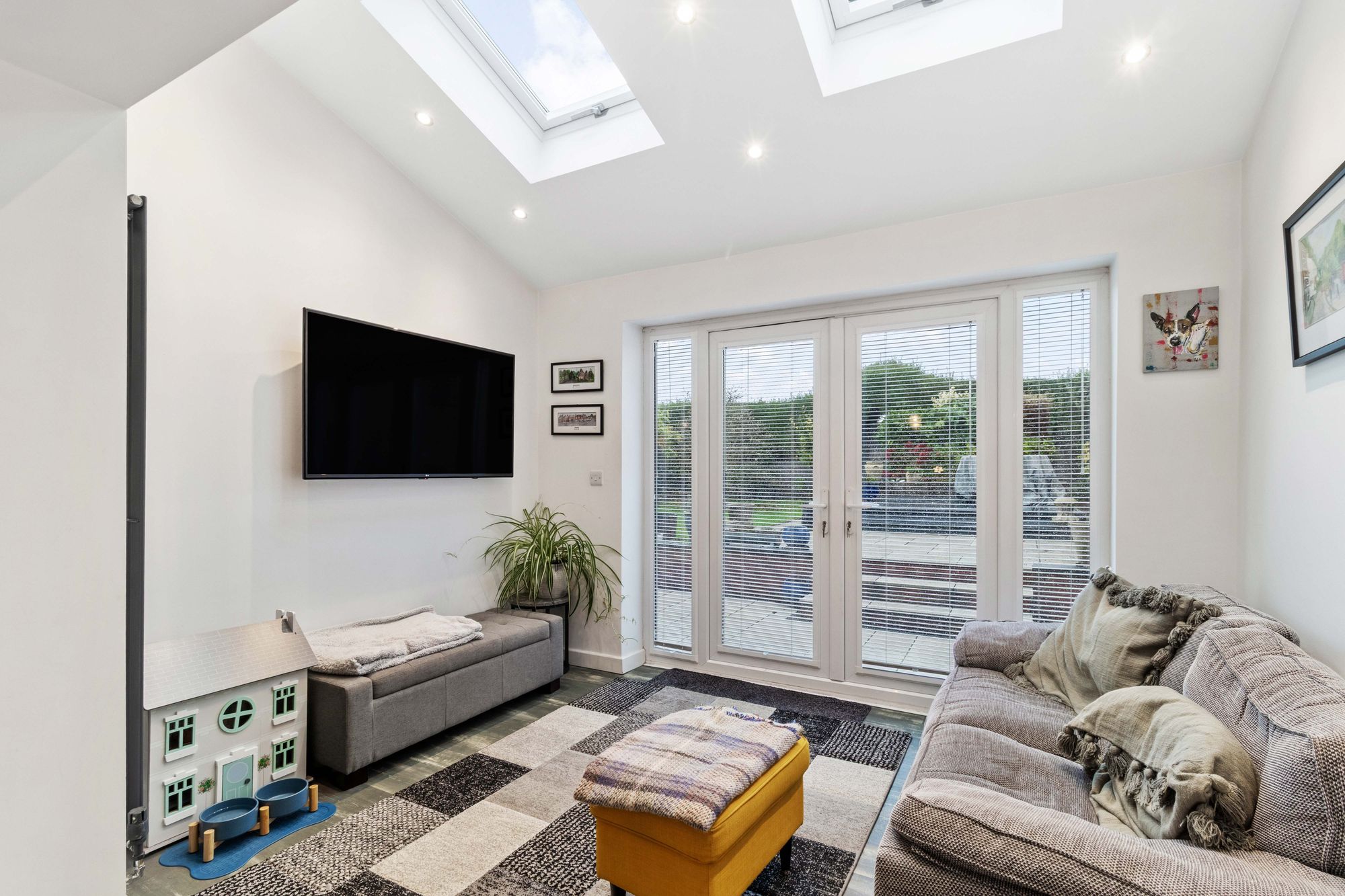 Greenfields Avenue, Warrington