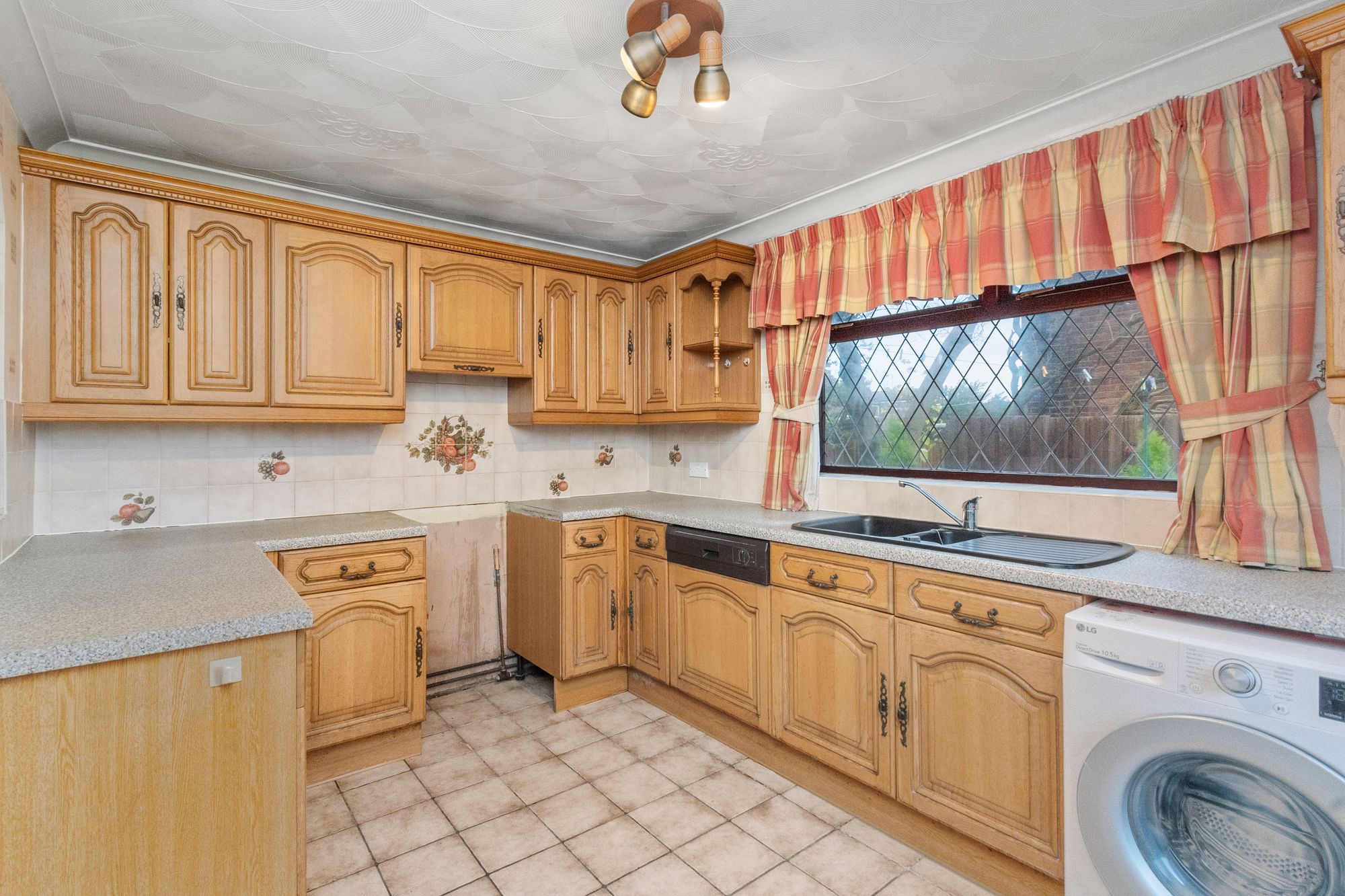 Dinorben Avenue, St. Helens, WA9