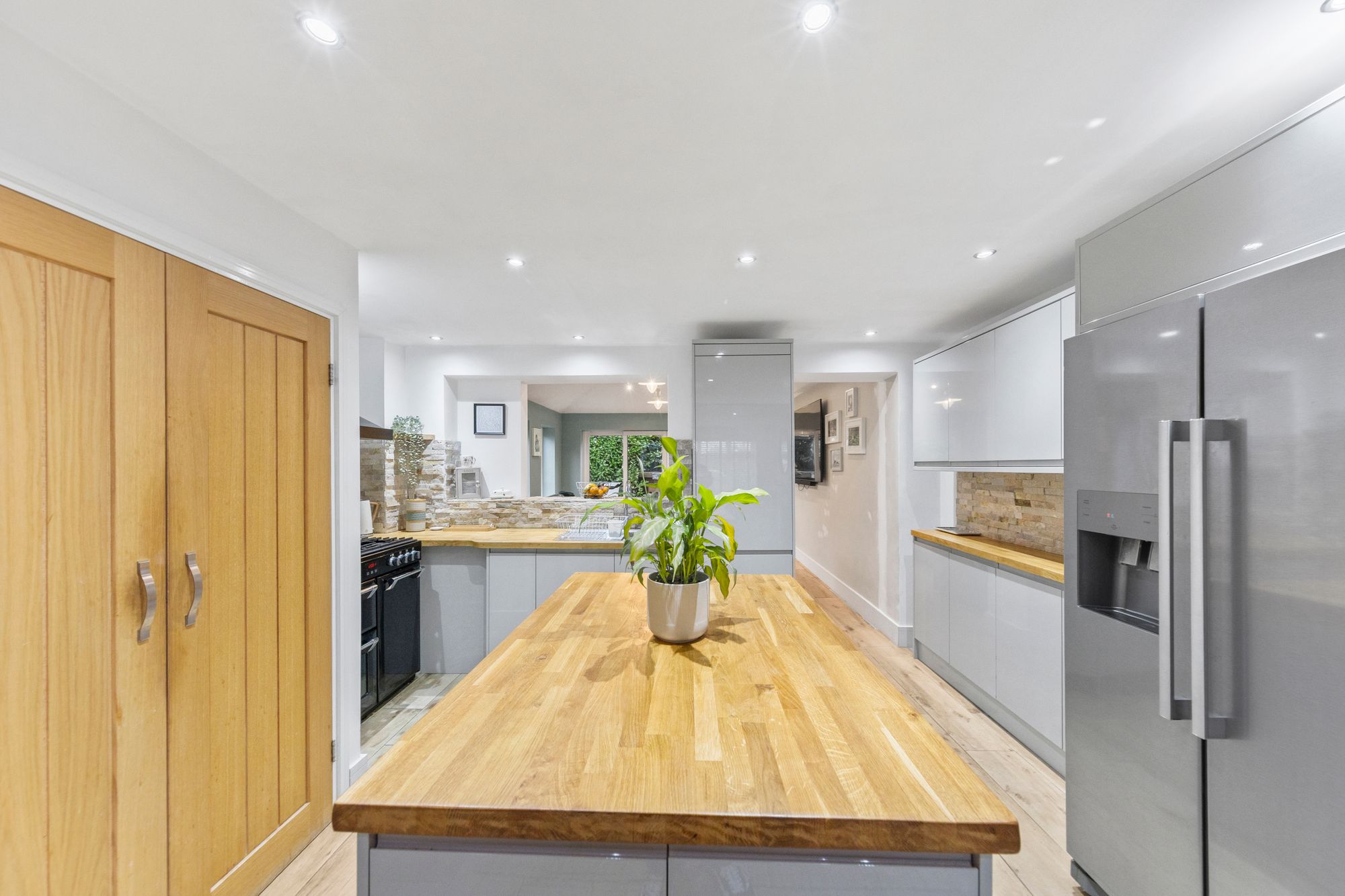 Montrose Close, Fearnhead, WA2