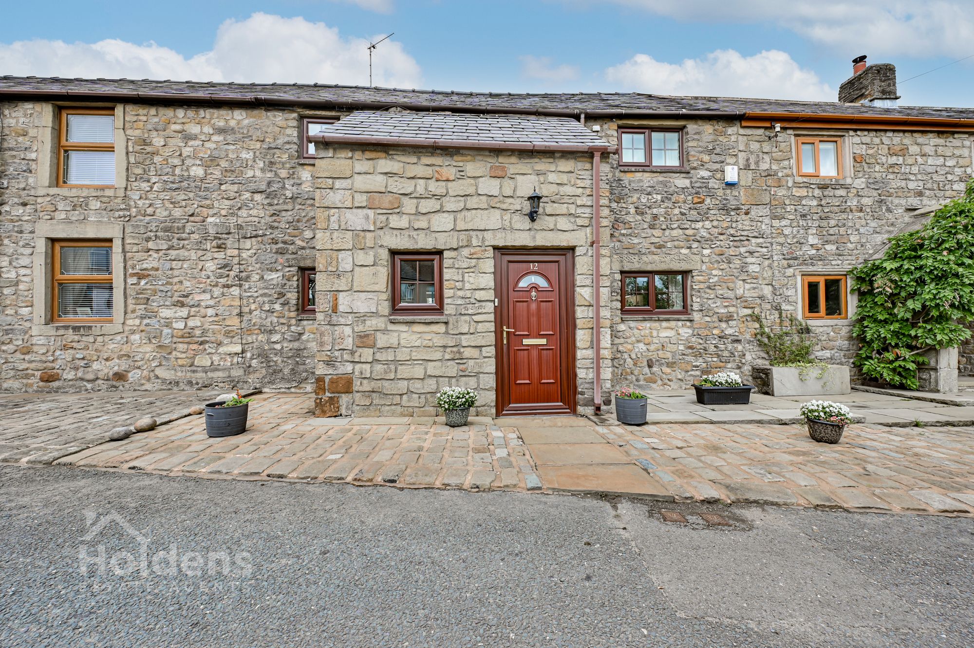 Church Raike, Chipping, PR3