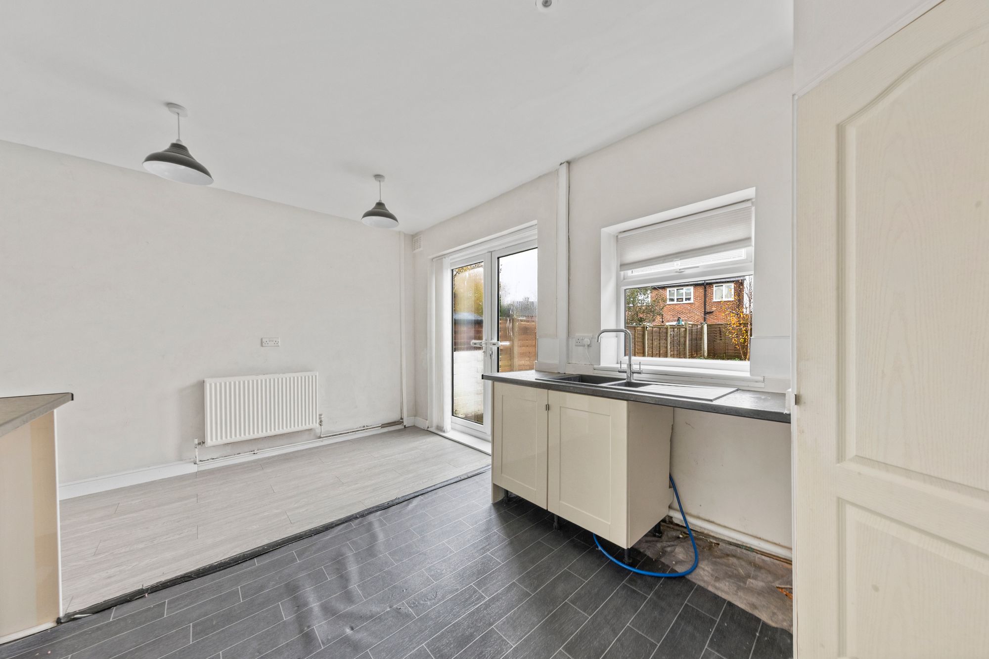 Elston Avenue, Newton-Le-Willows, WA12