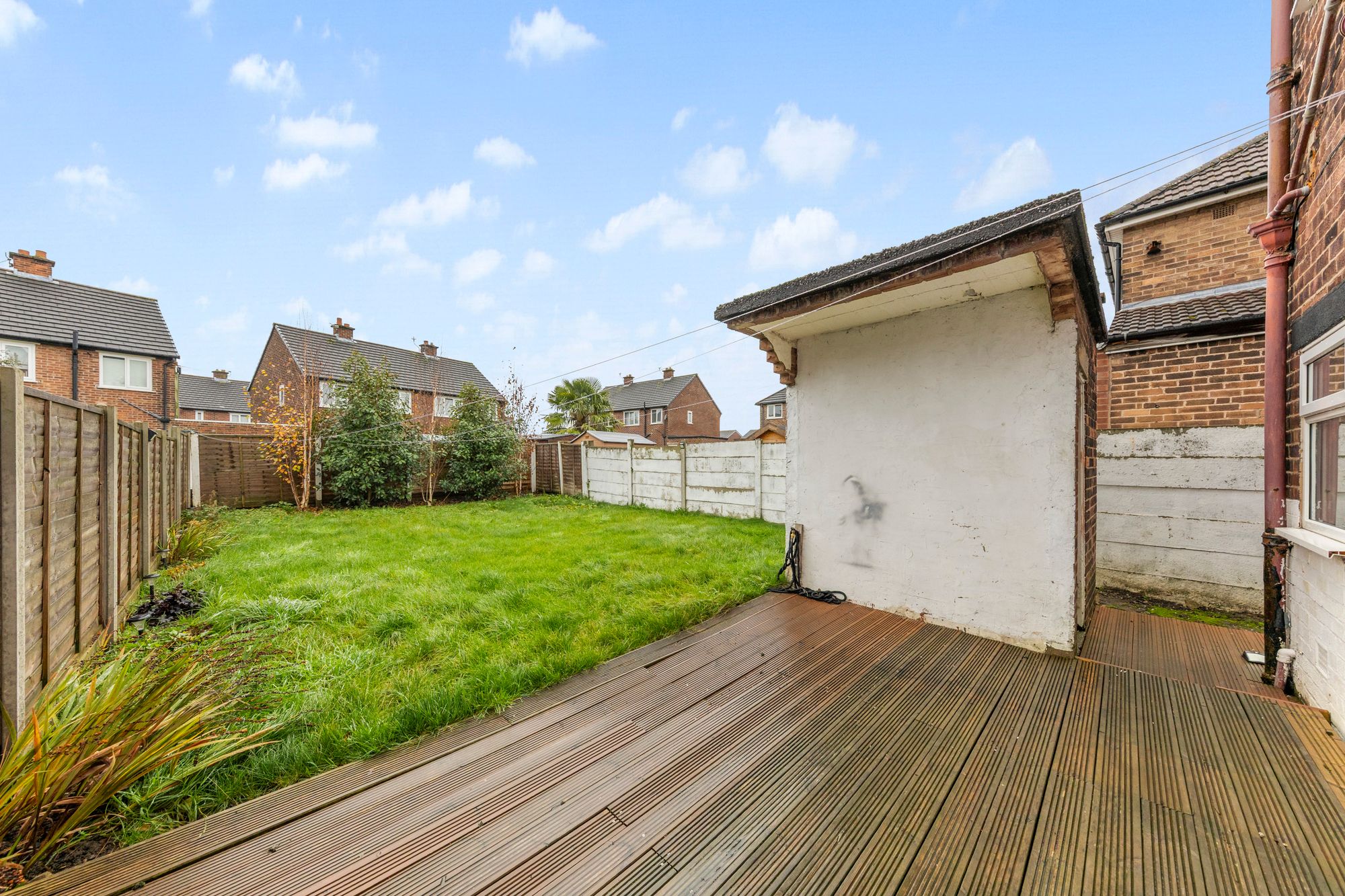 Elston Avenue, Newton-Le-Willows, WA12