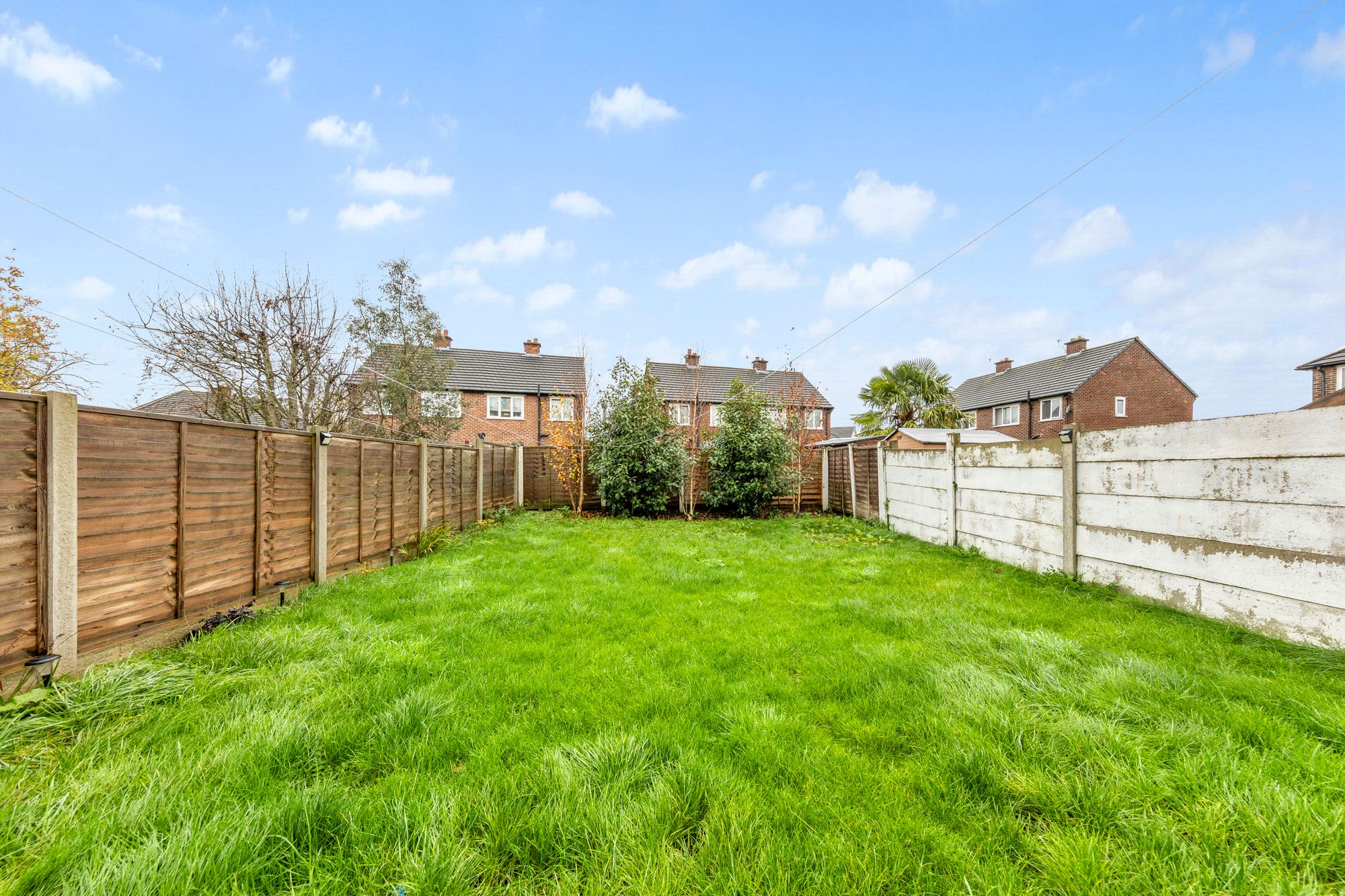 Elston Avenue, Newton-Le-Willows, WA12