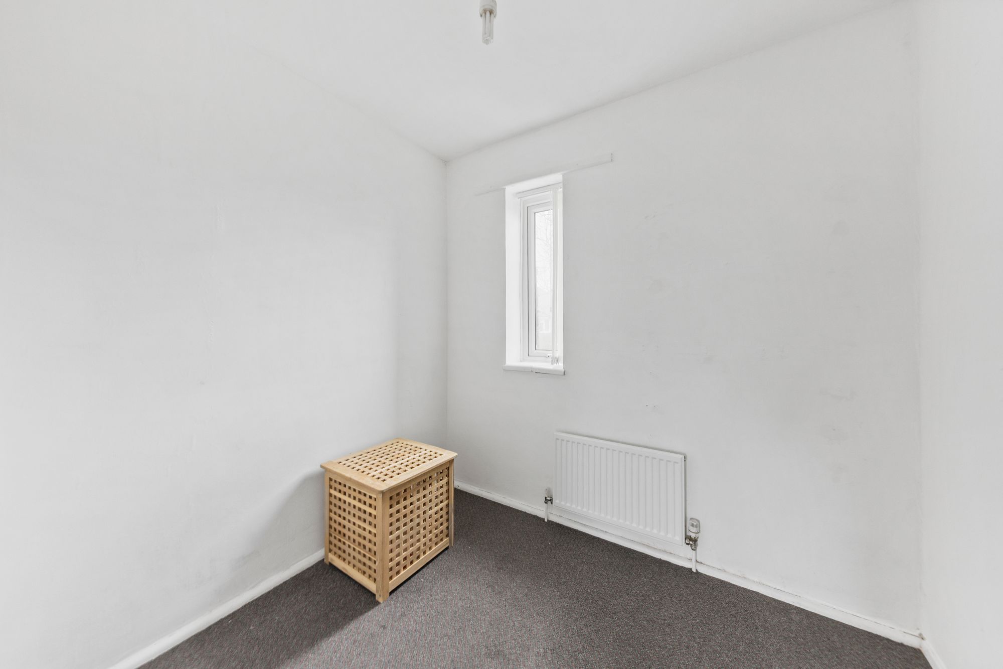 Elston Avenue, Newton-Le-Willows, WA12