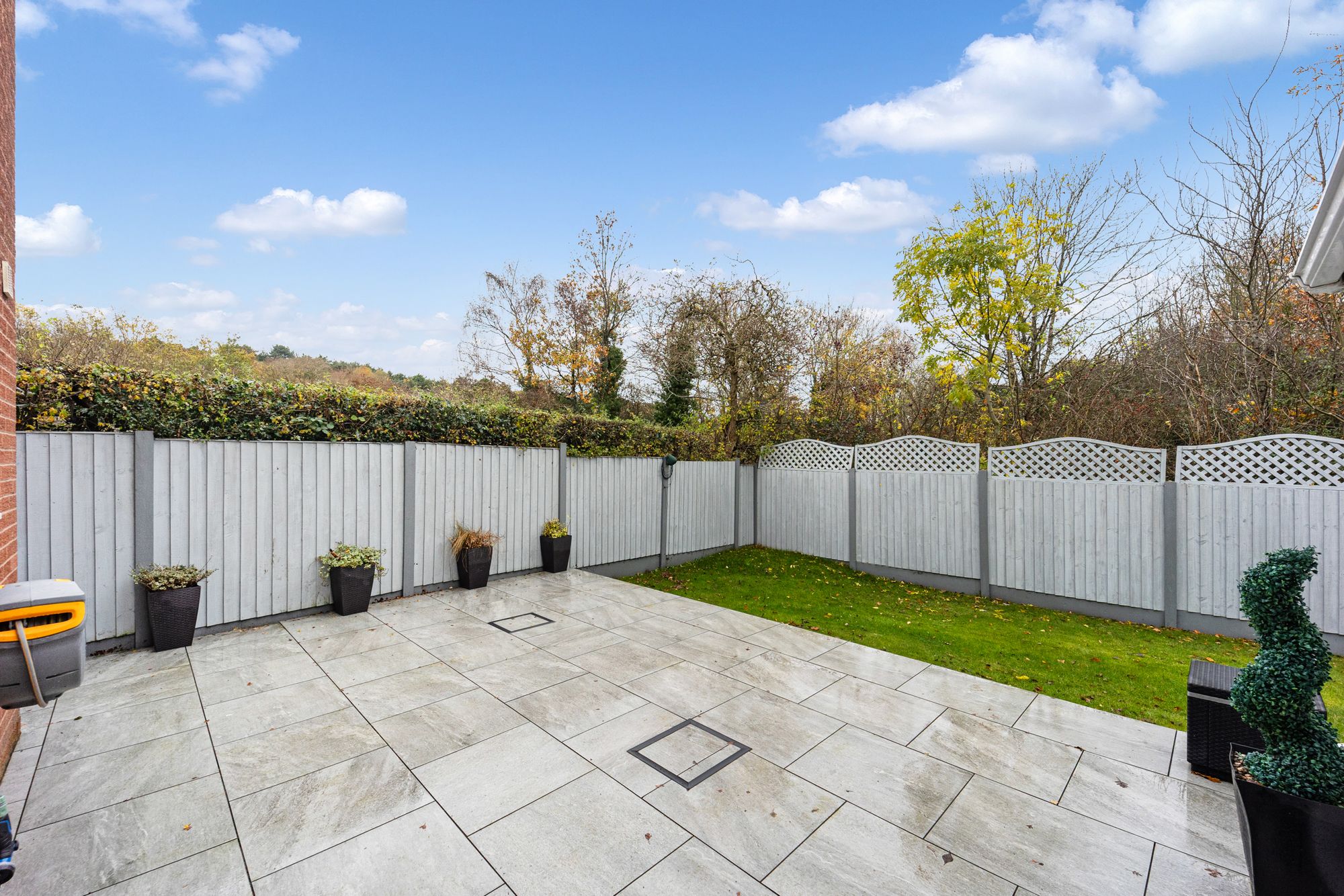 Highgate Close, Norton, WA7