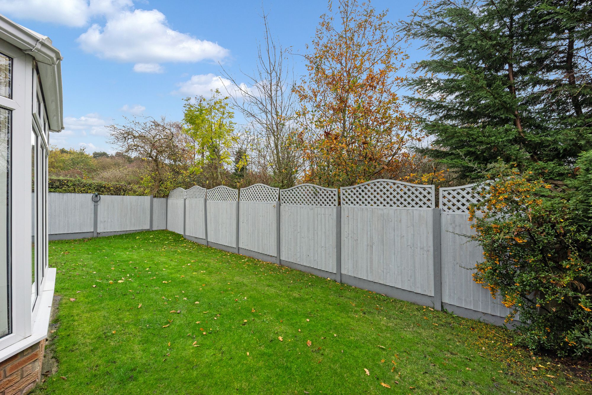 Highgate Close, Norton, WA7