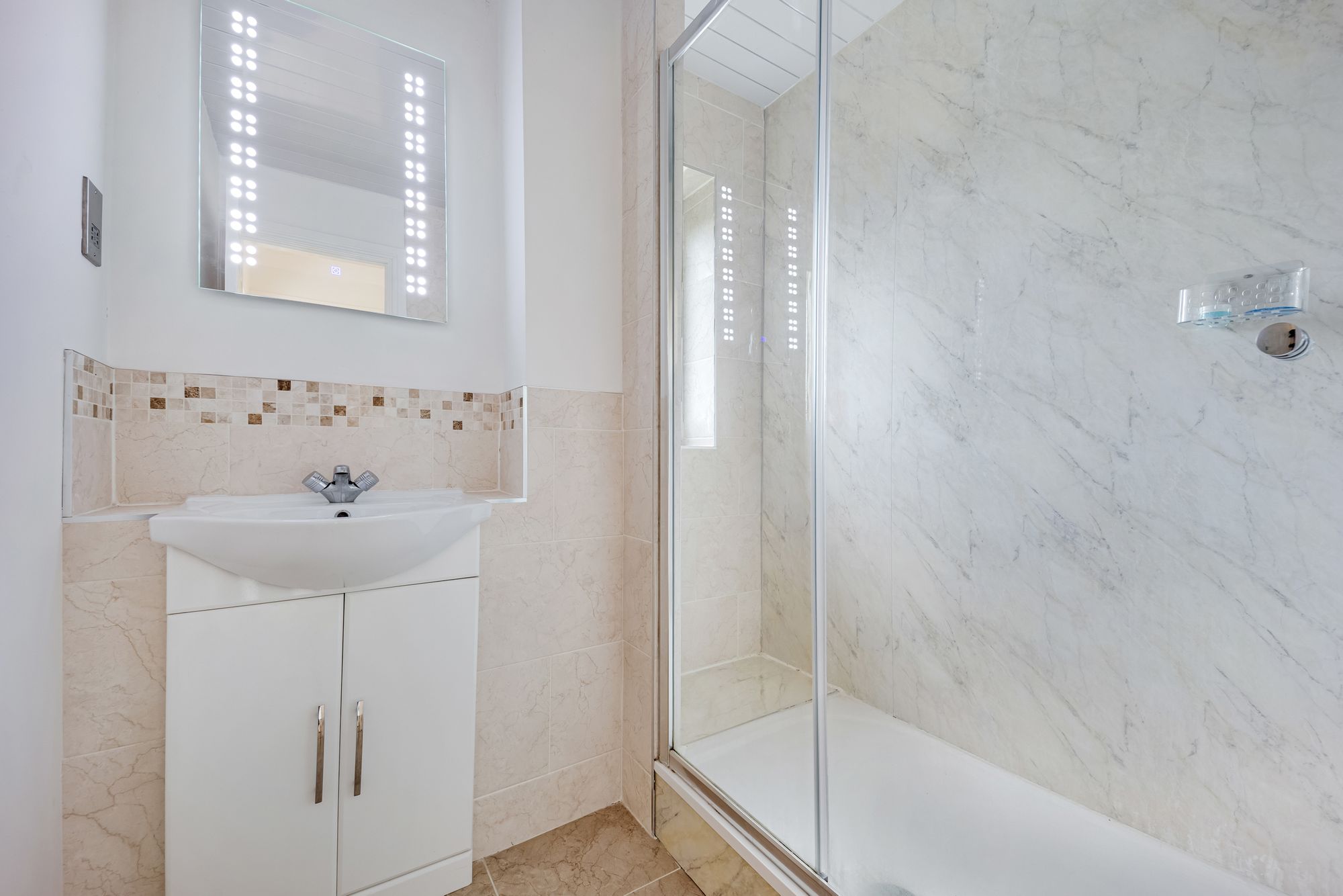 Highgate Close, Norton, WA7